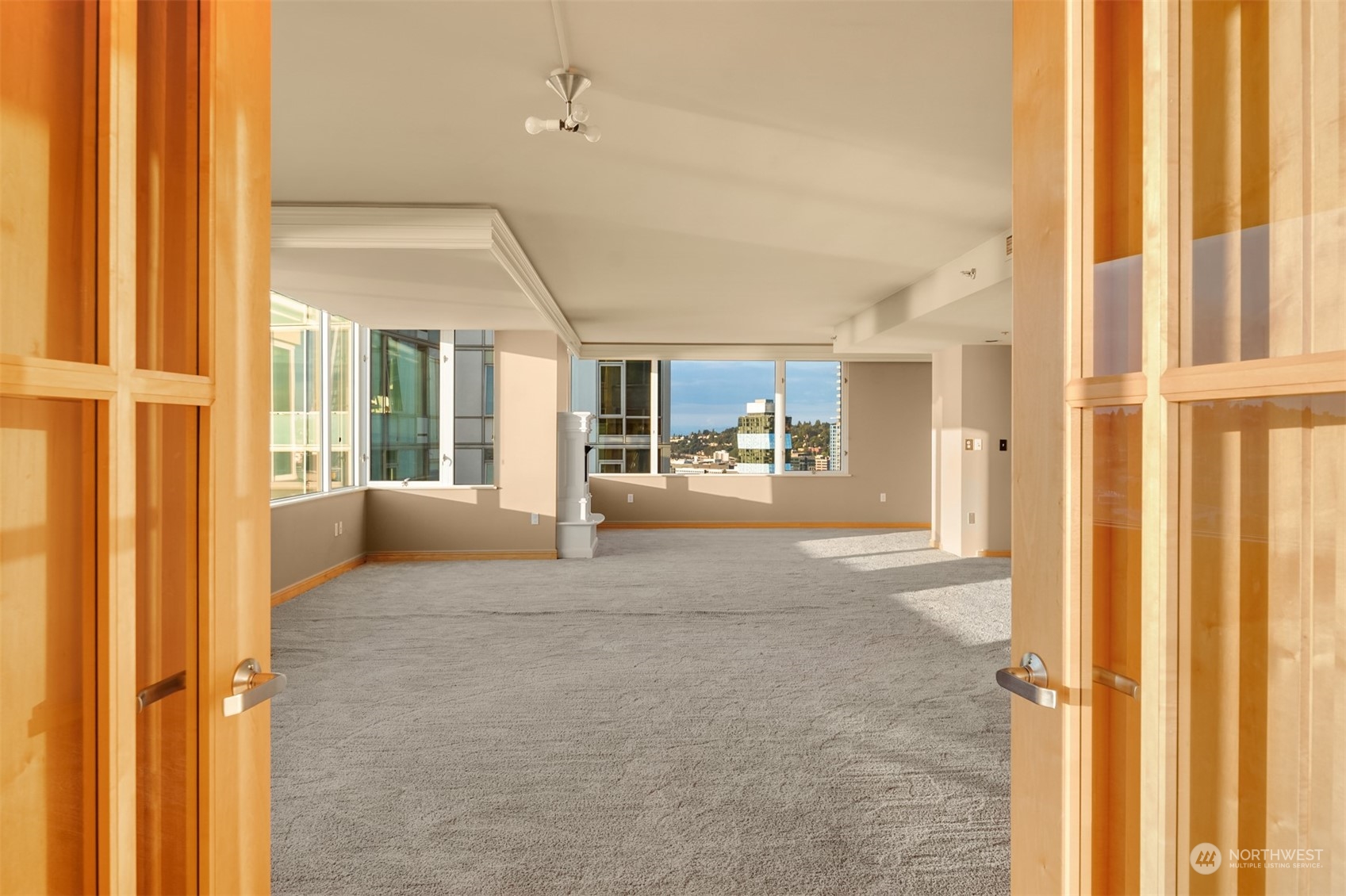 property viewer photo 13