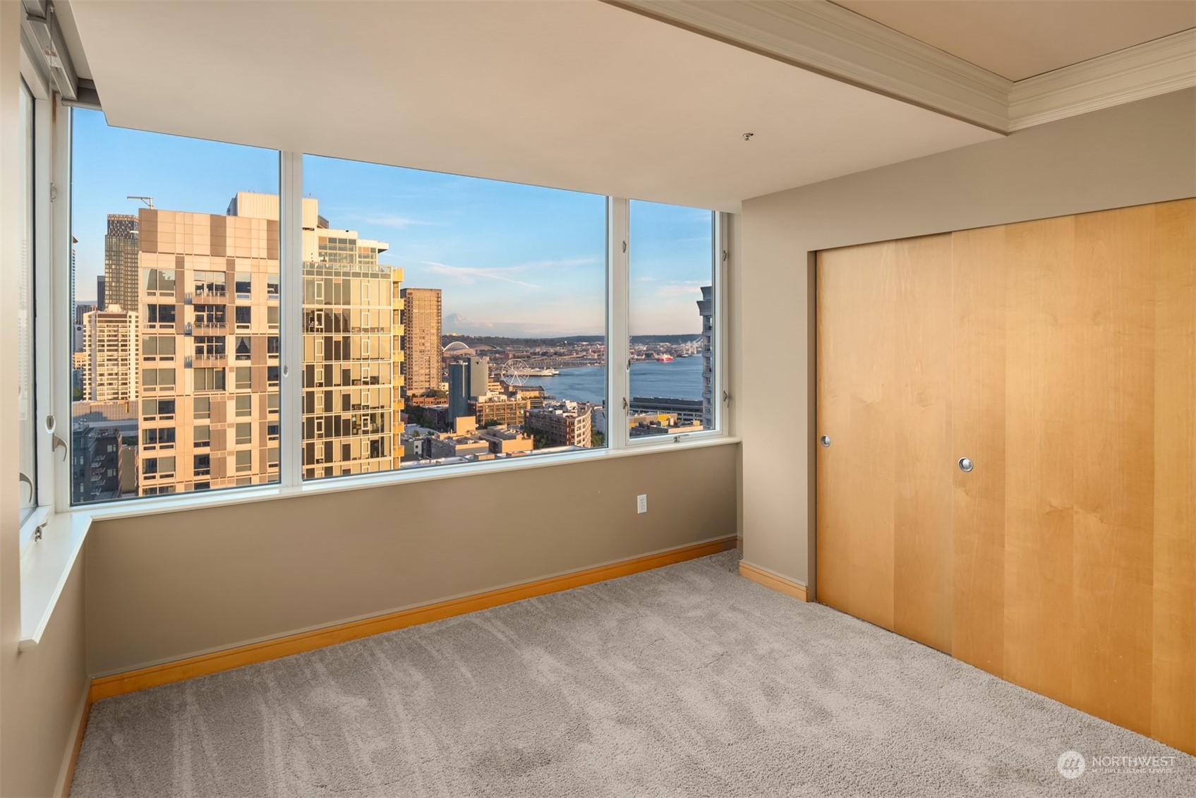 property viewer photo 19