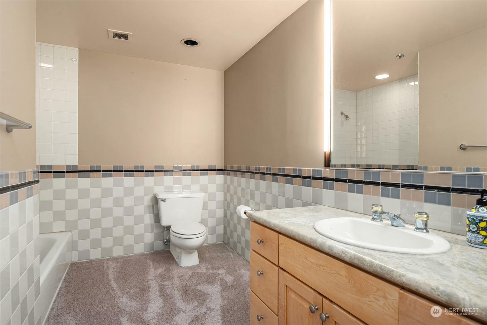 property viewer photo 23