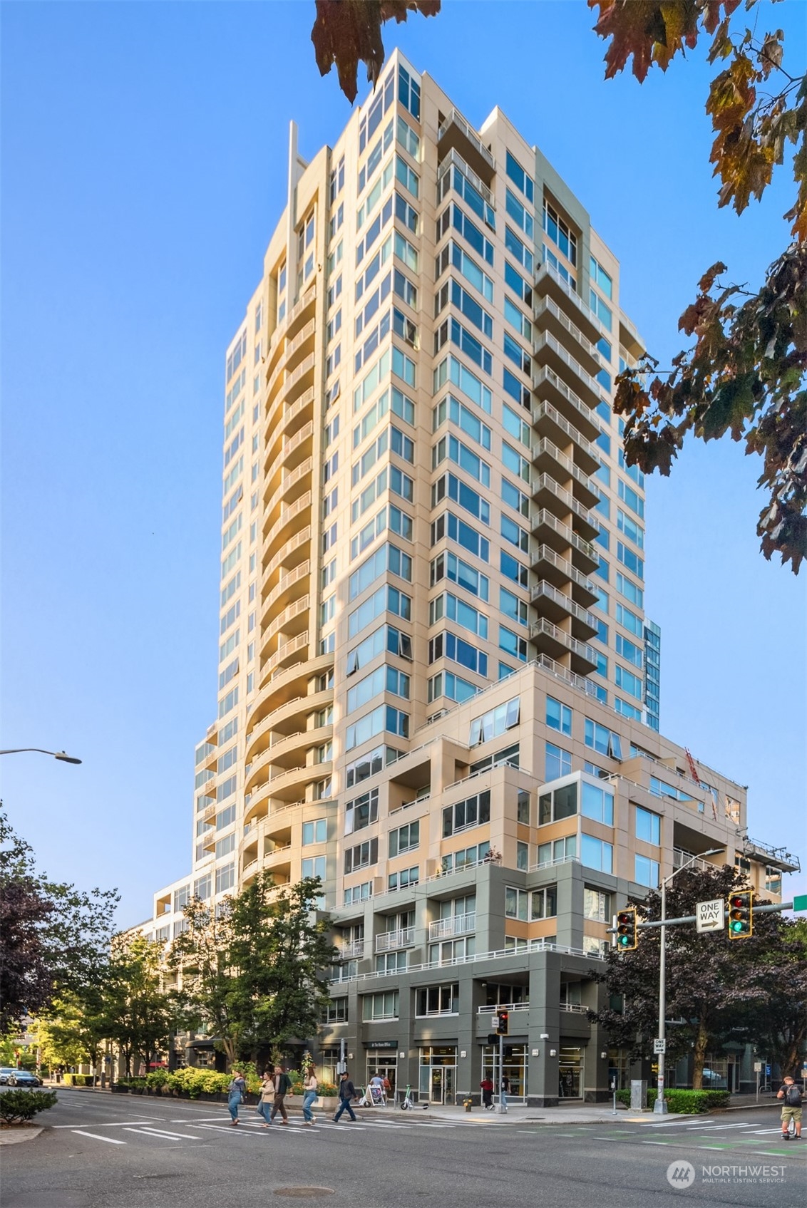 property viewer photo 30