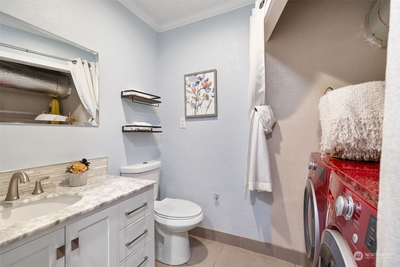 property viewer photo 26