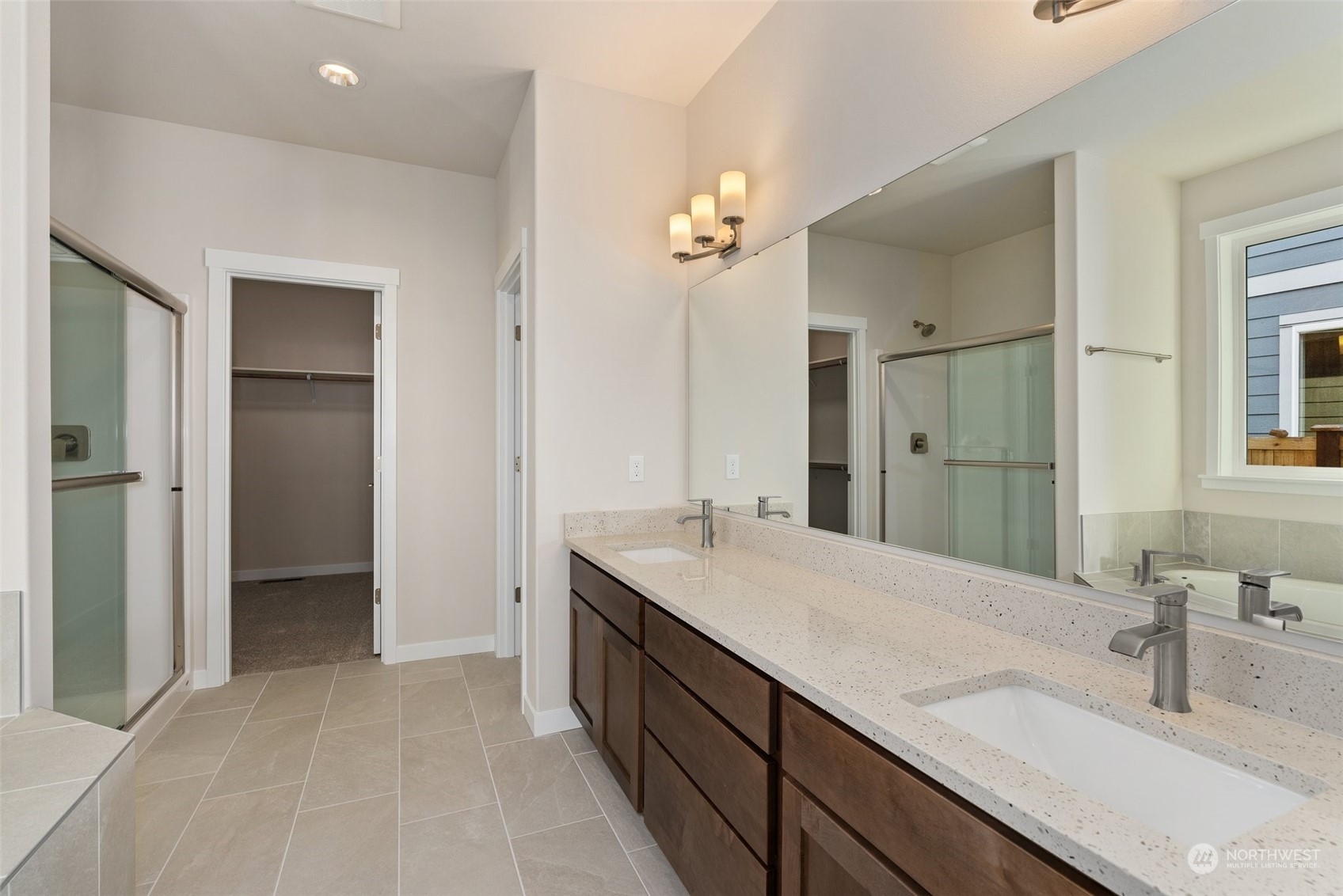 property viewer photo 23