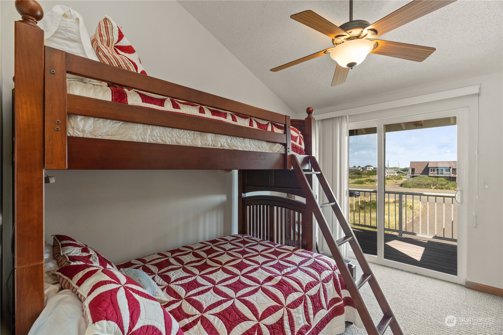 property viewer photo 14