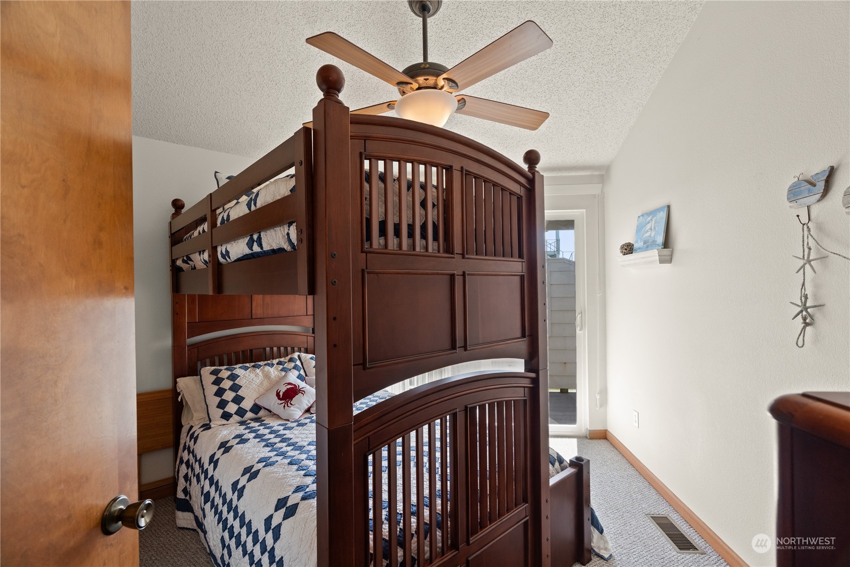 property viewer photo 15