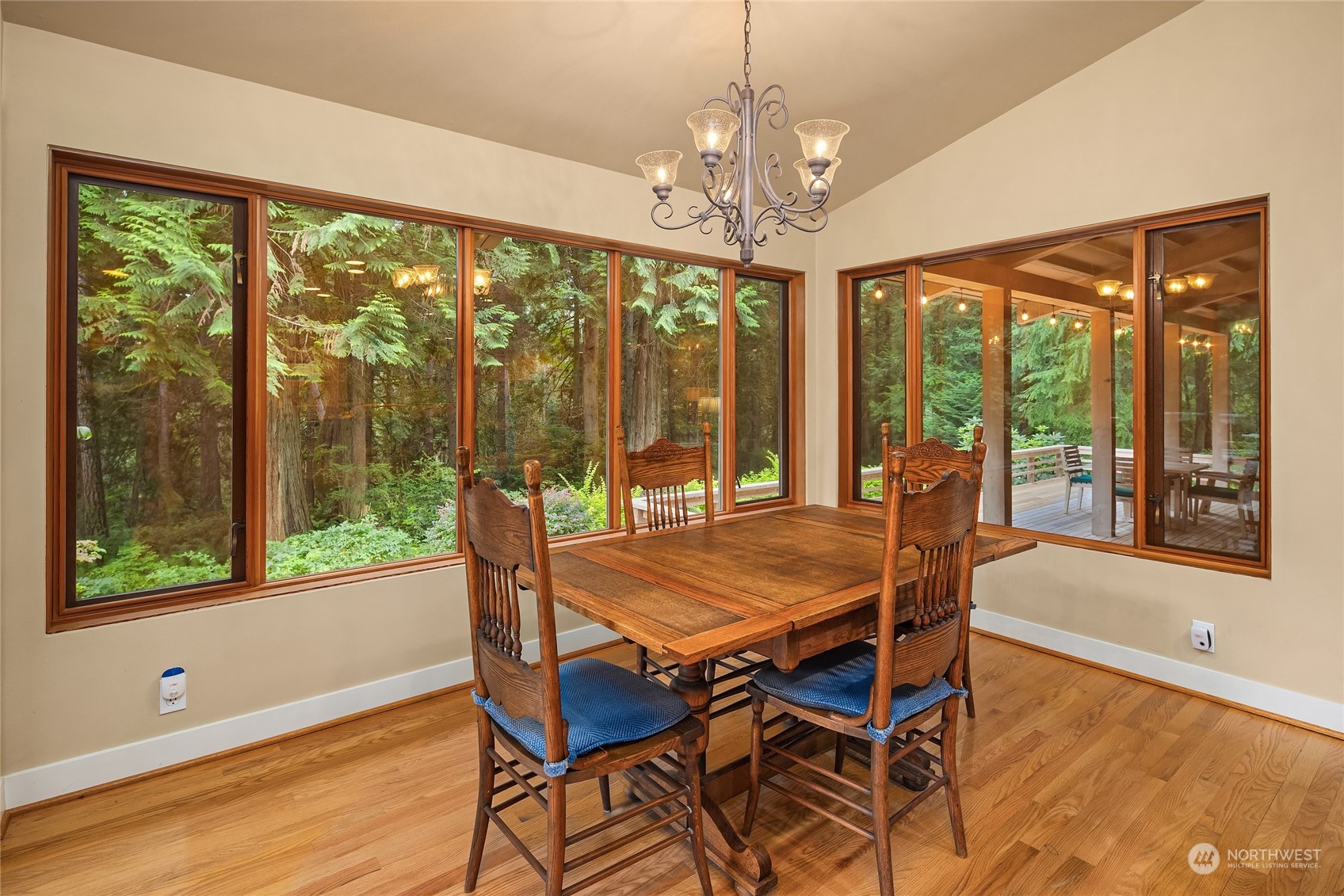 property viewer photo 17