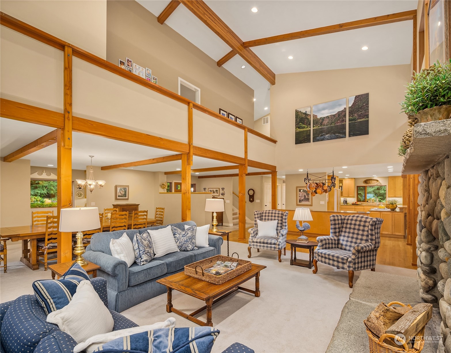 property viewer photo 8