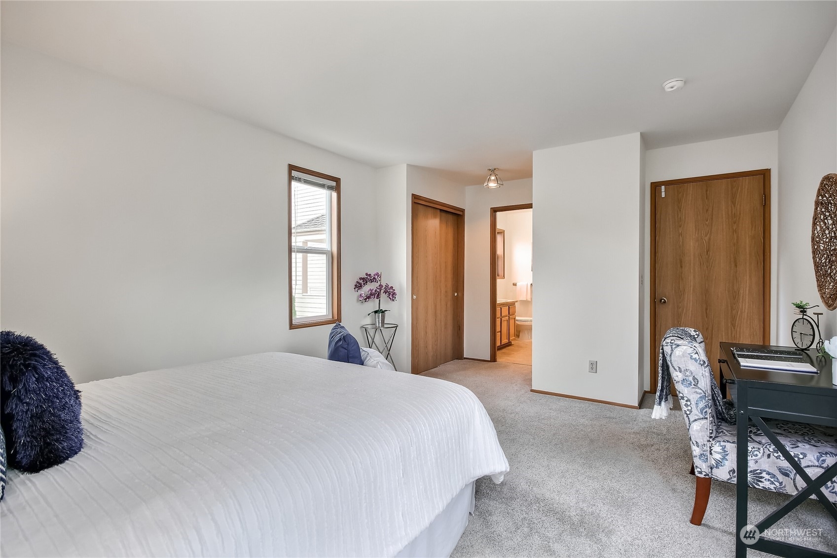 property viewer photo 15