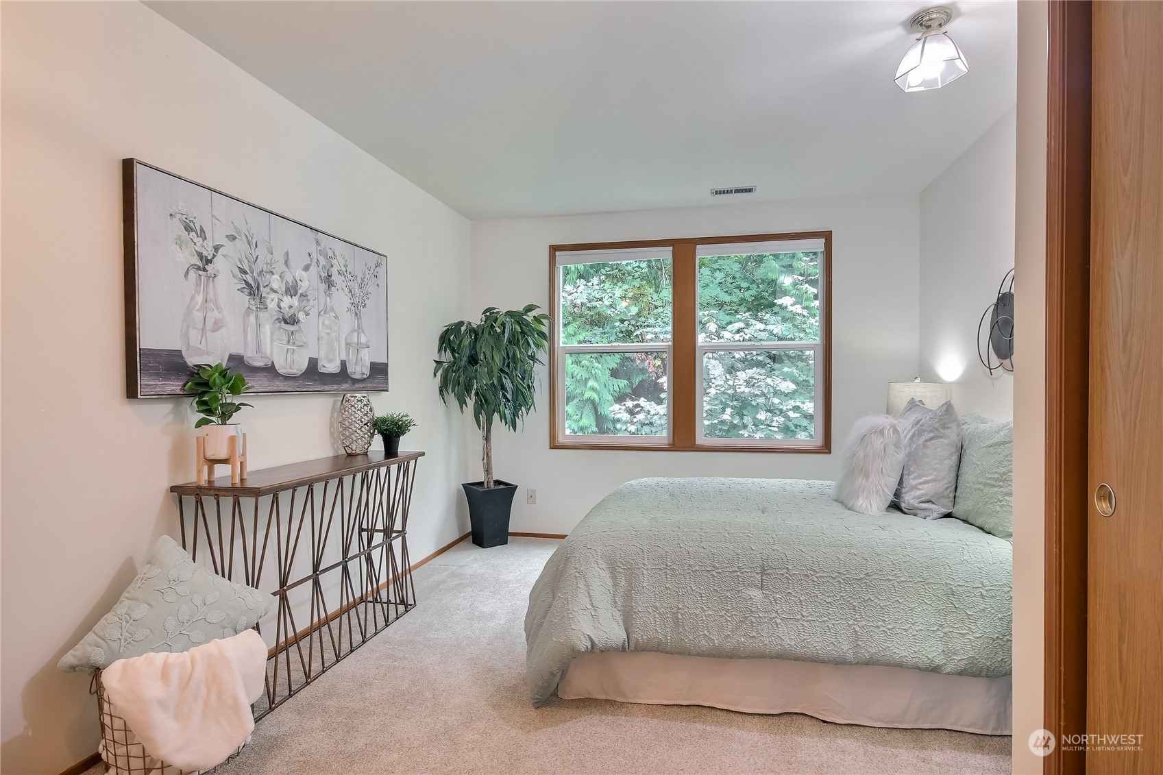 property viewer photo 17