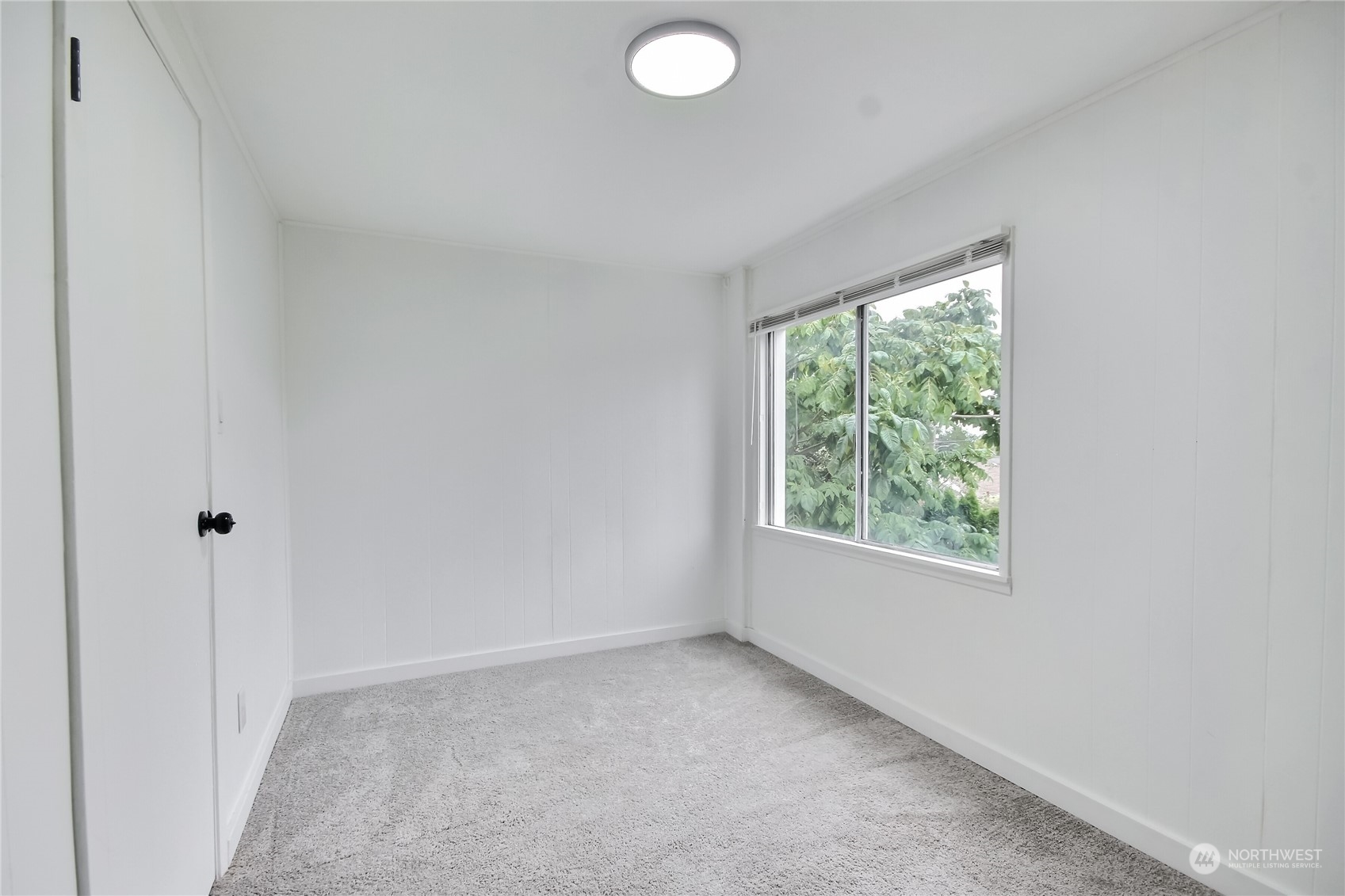 property viewer photo 12