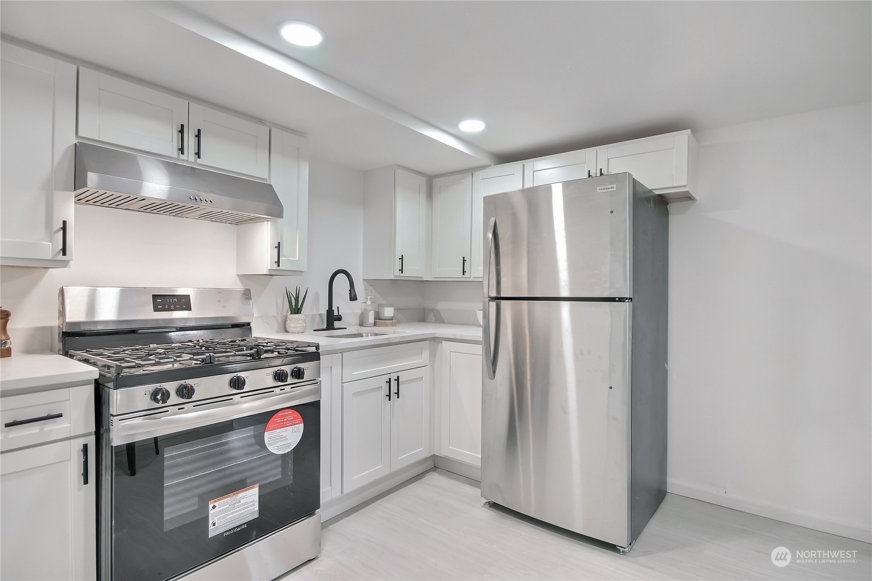 property viewer photo 20