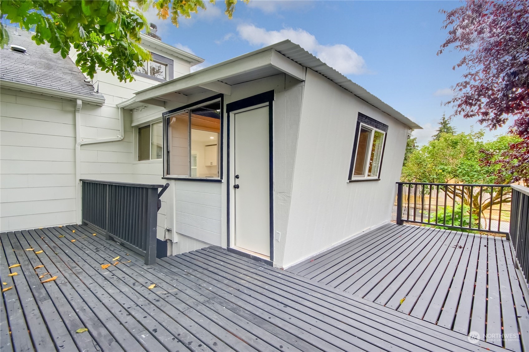 property viewer photo 27