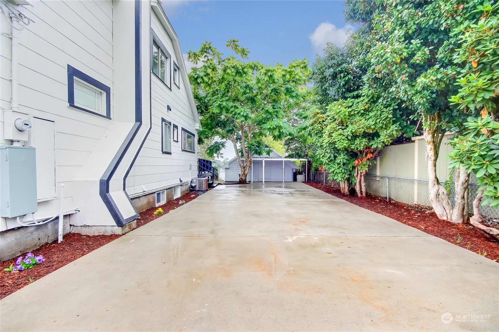 property viewer photo 31