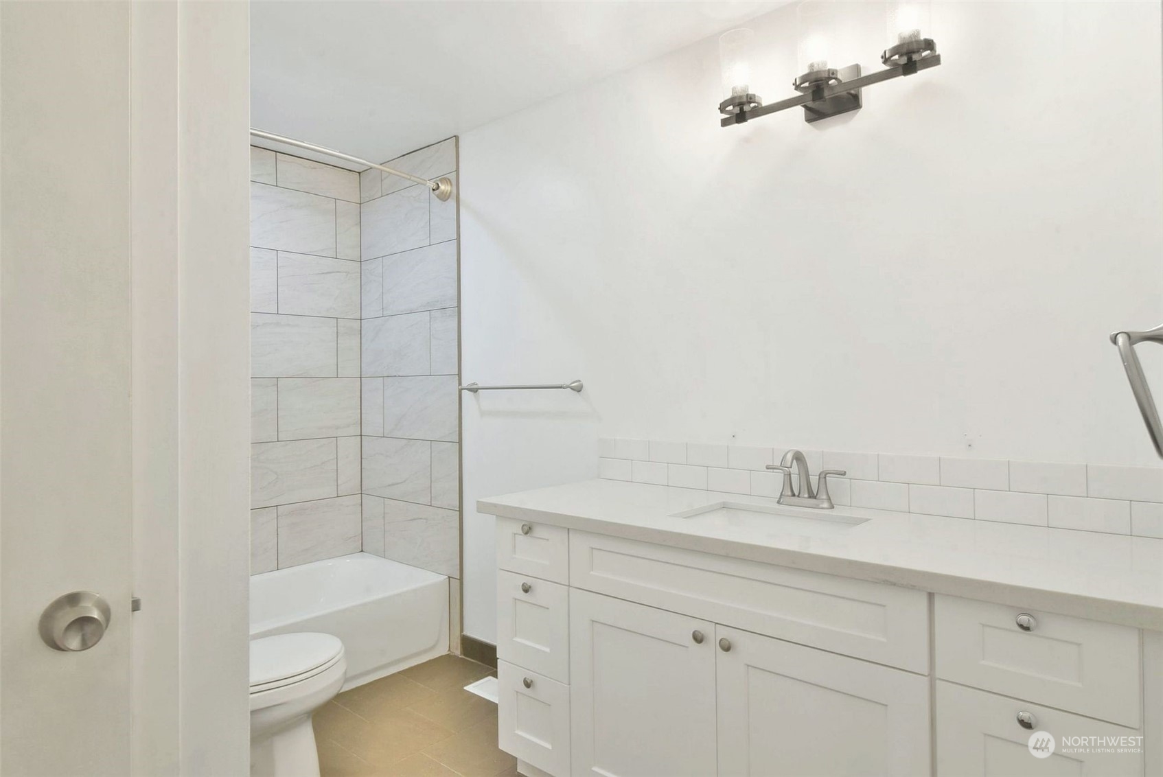 property viewer photo 21