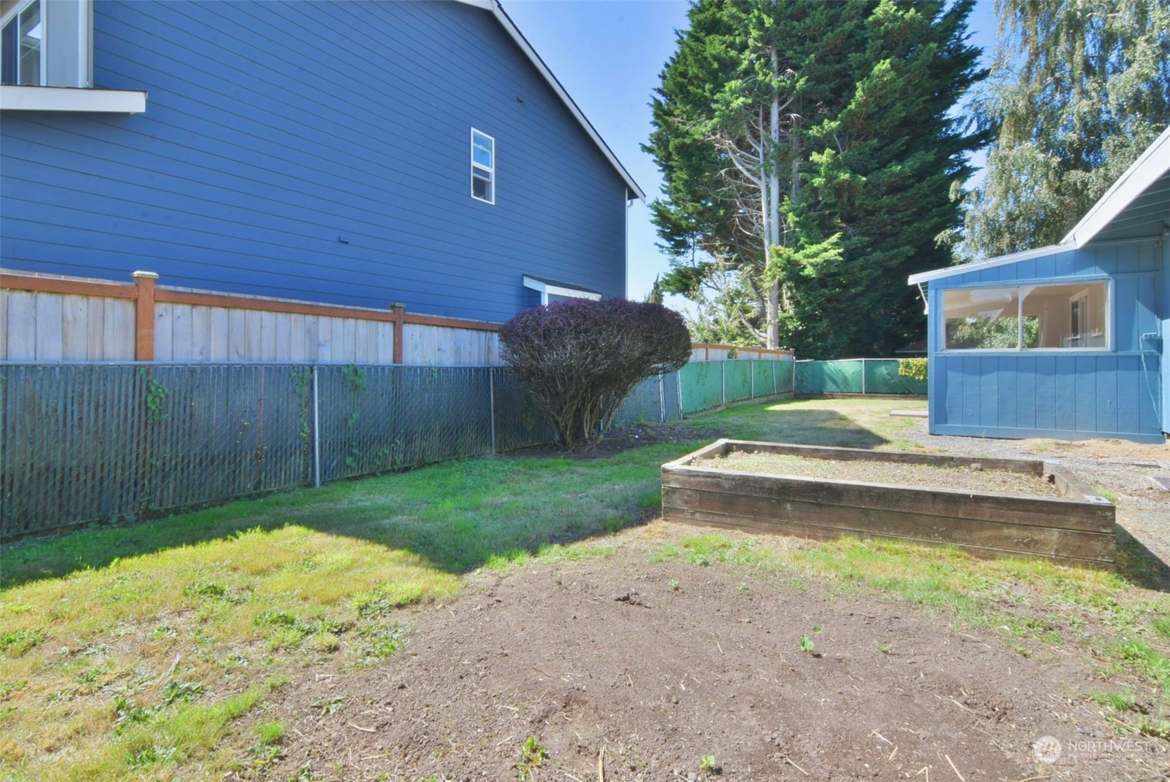property viewer photo 24