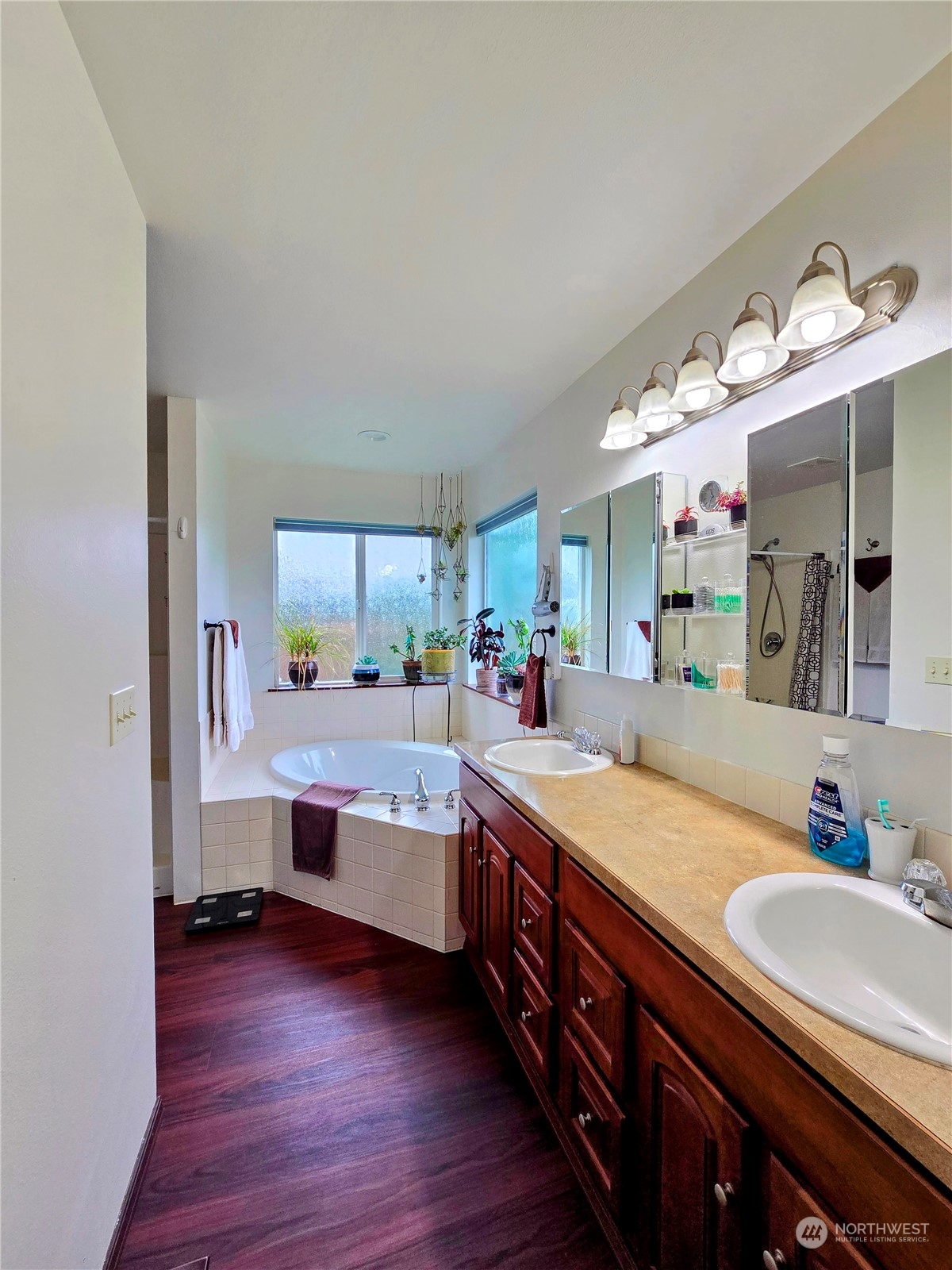 property viewer photo 10