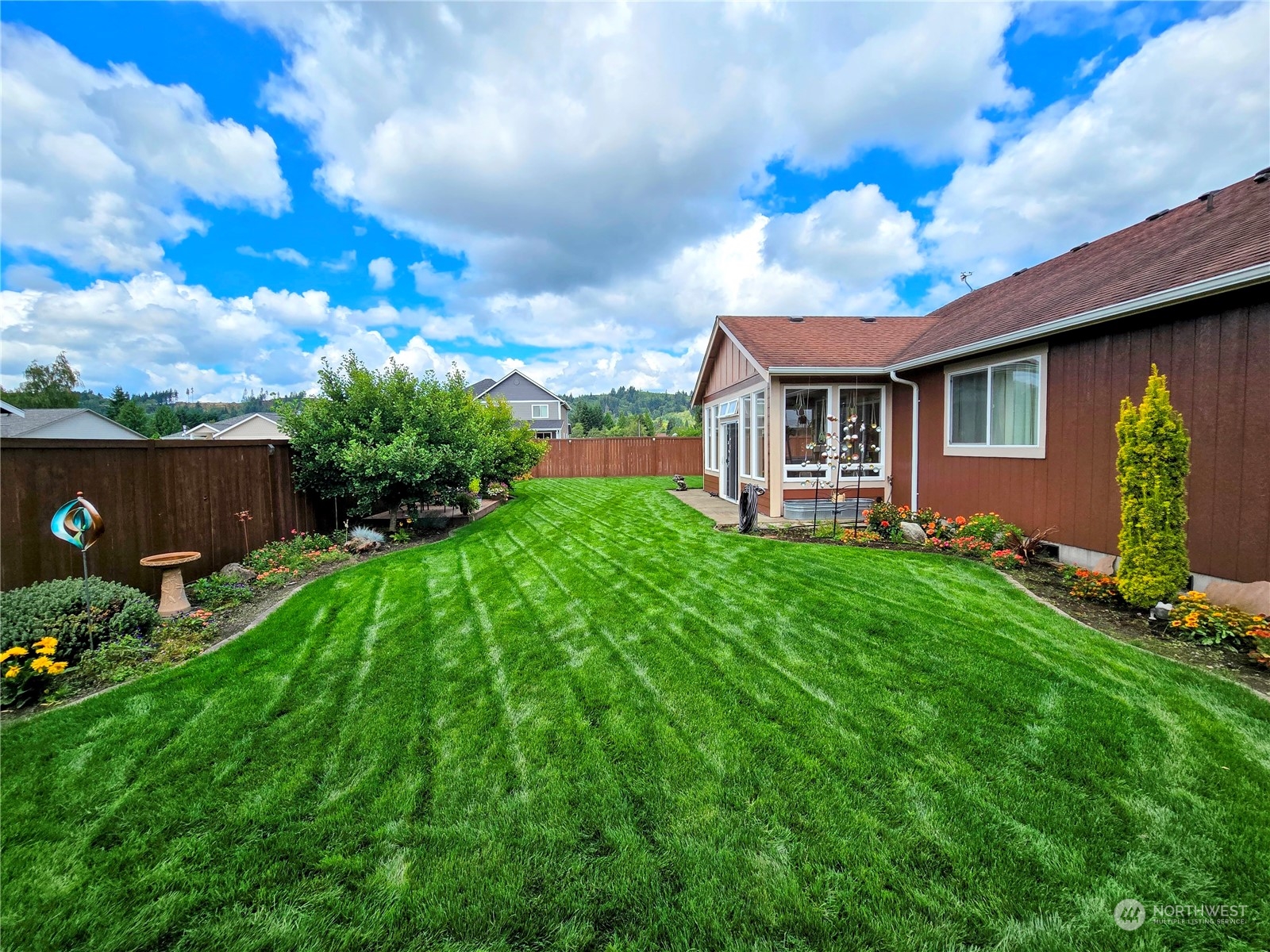 property viewer photo 25