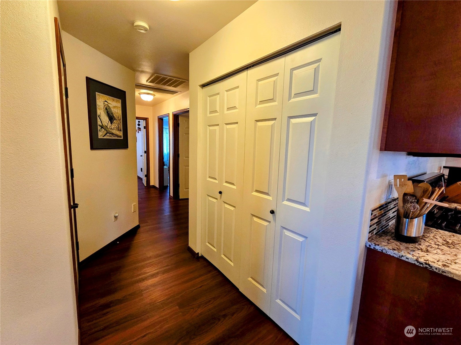 property viewer photo 8