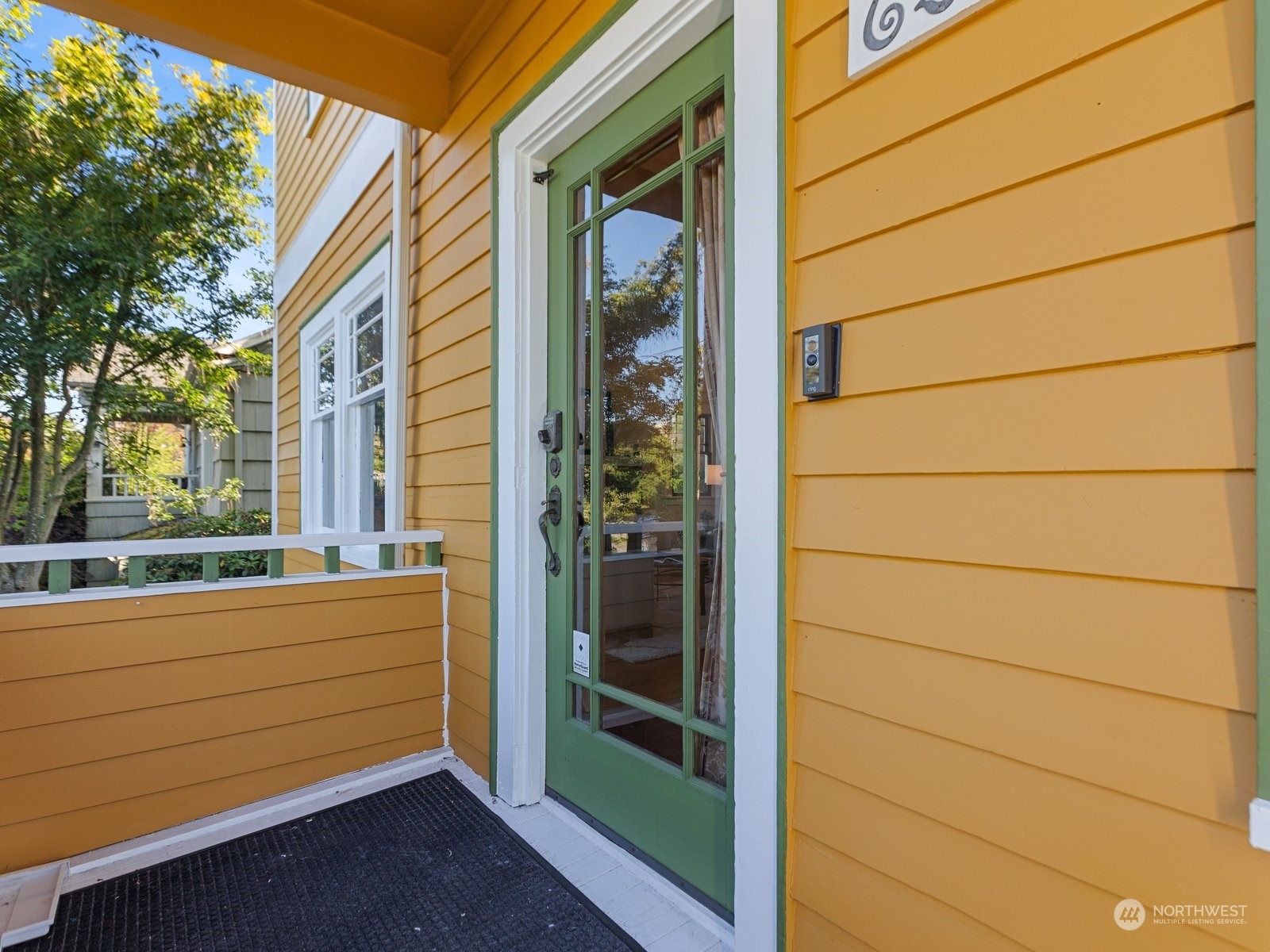 property viewer photo 1