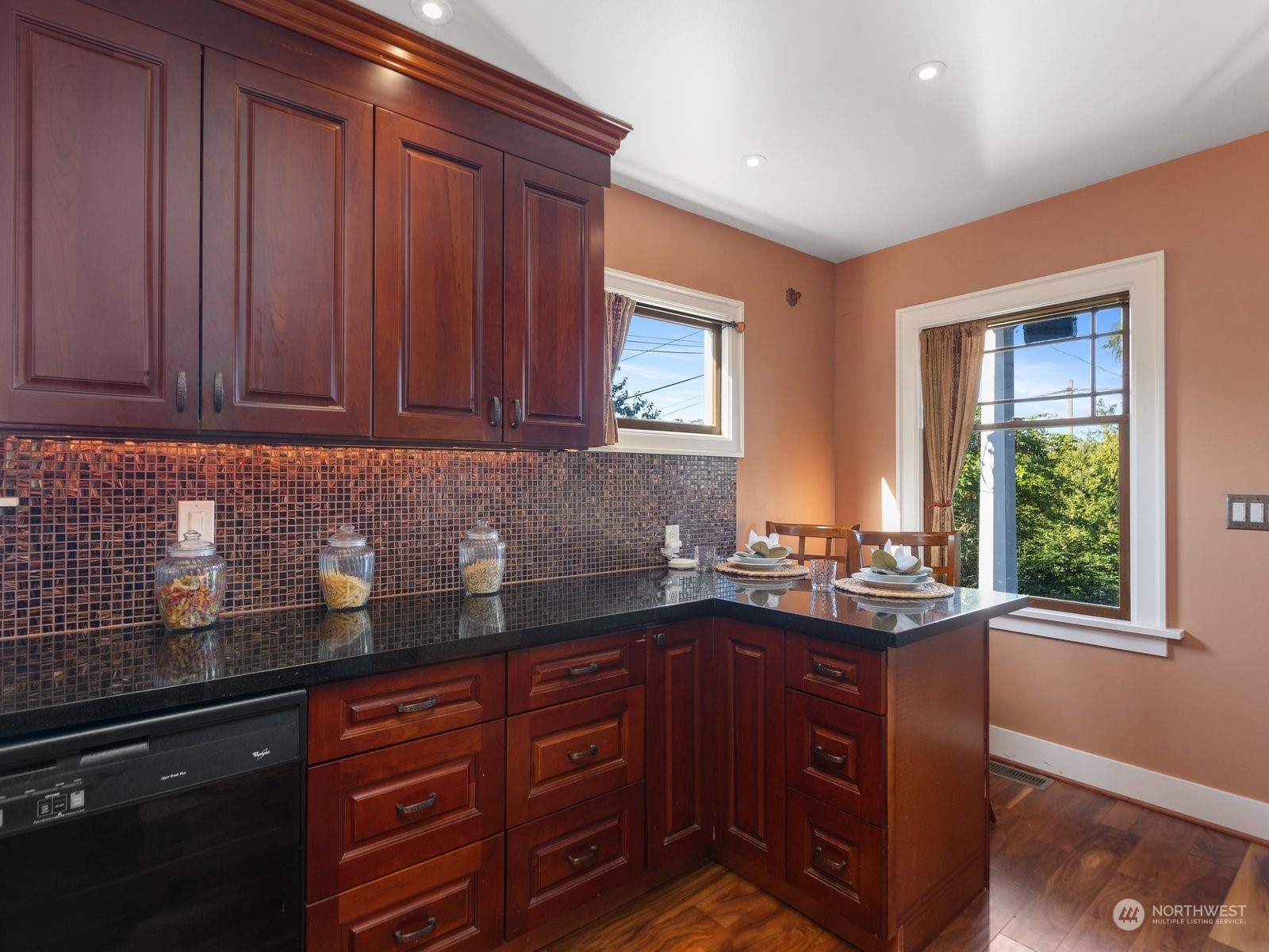 property viewer photo 10
