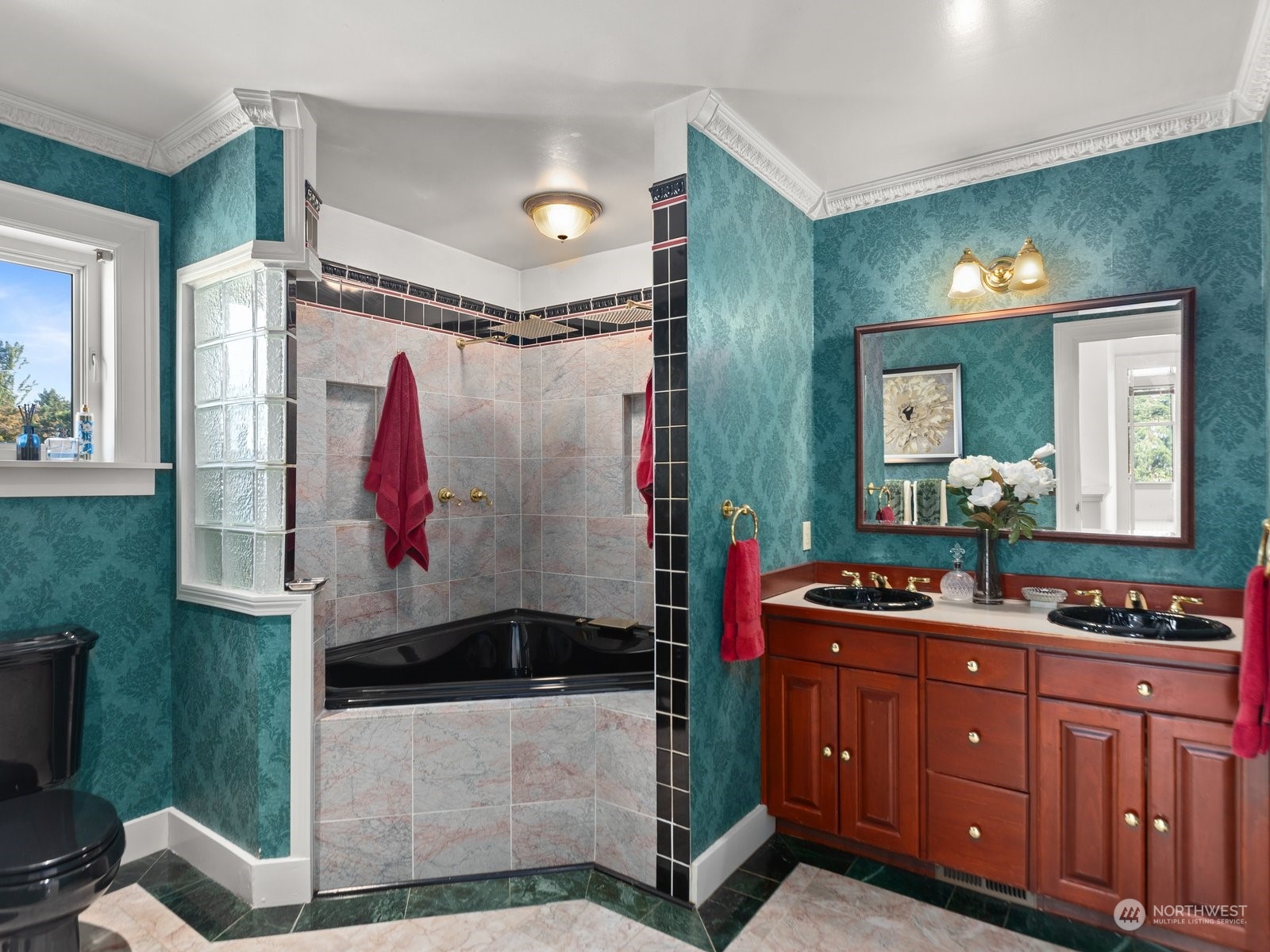 property viewer photo 23