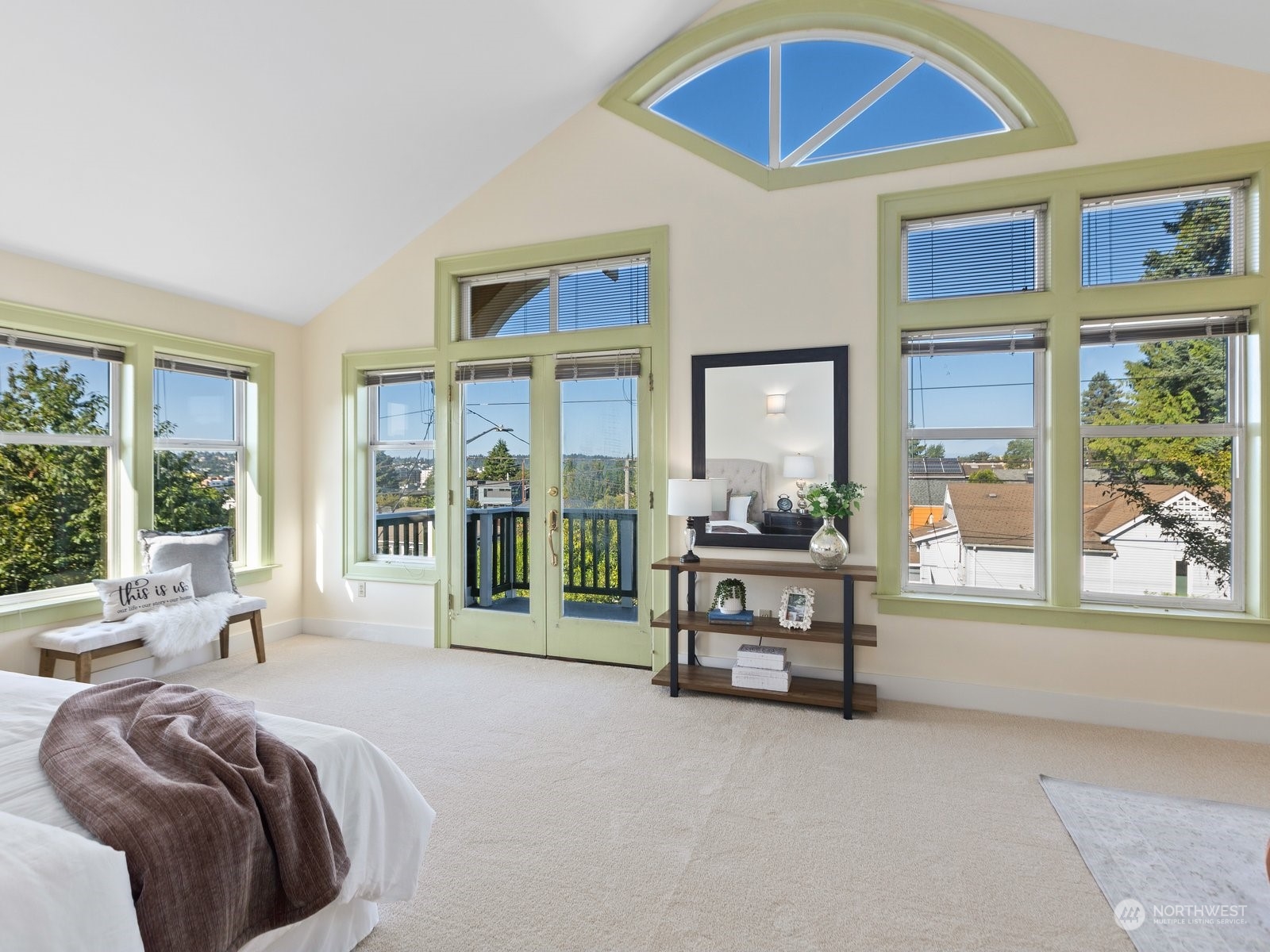 property viewer photo 26