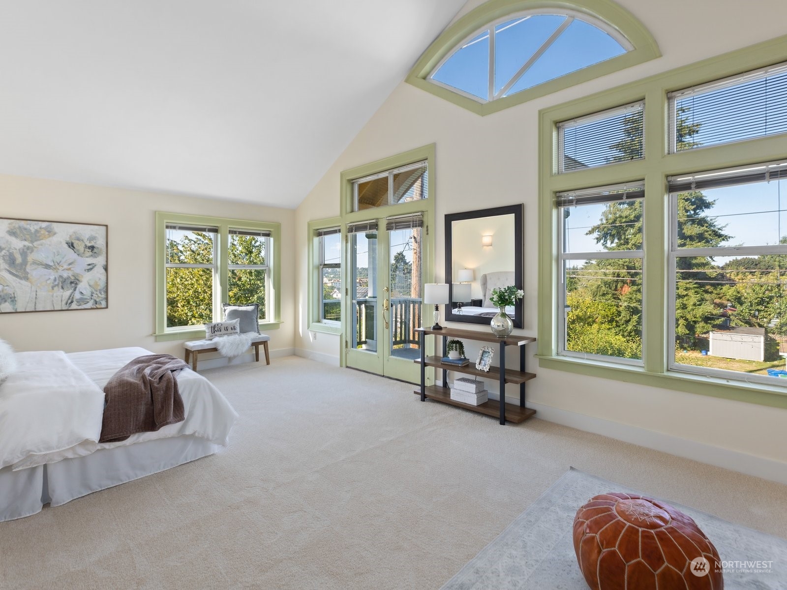 property viewer photo 31