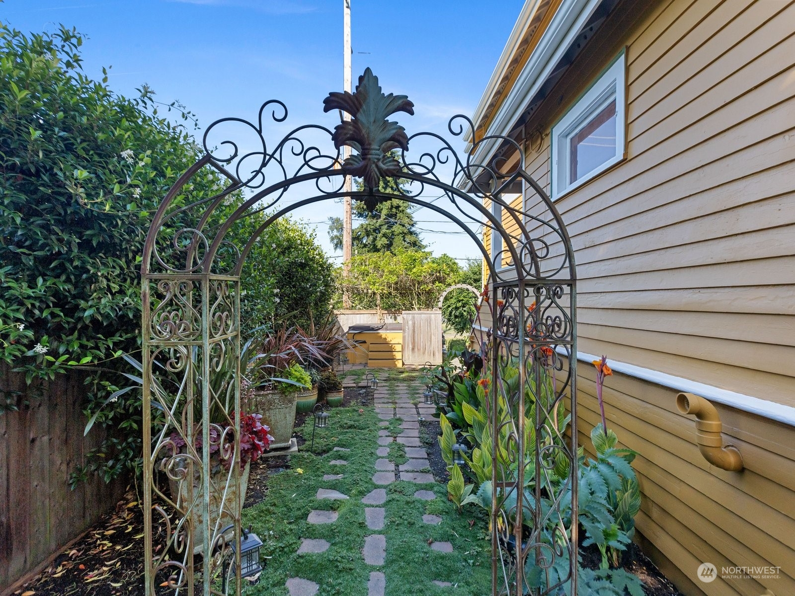property viewer photo 34