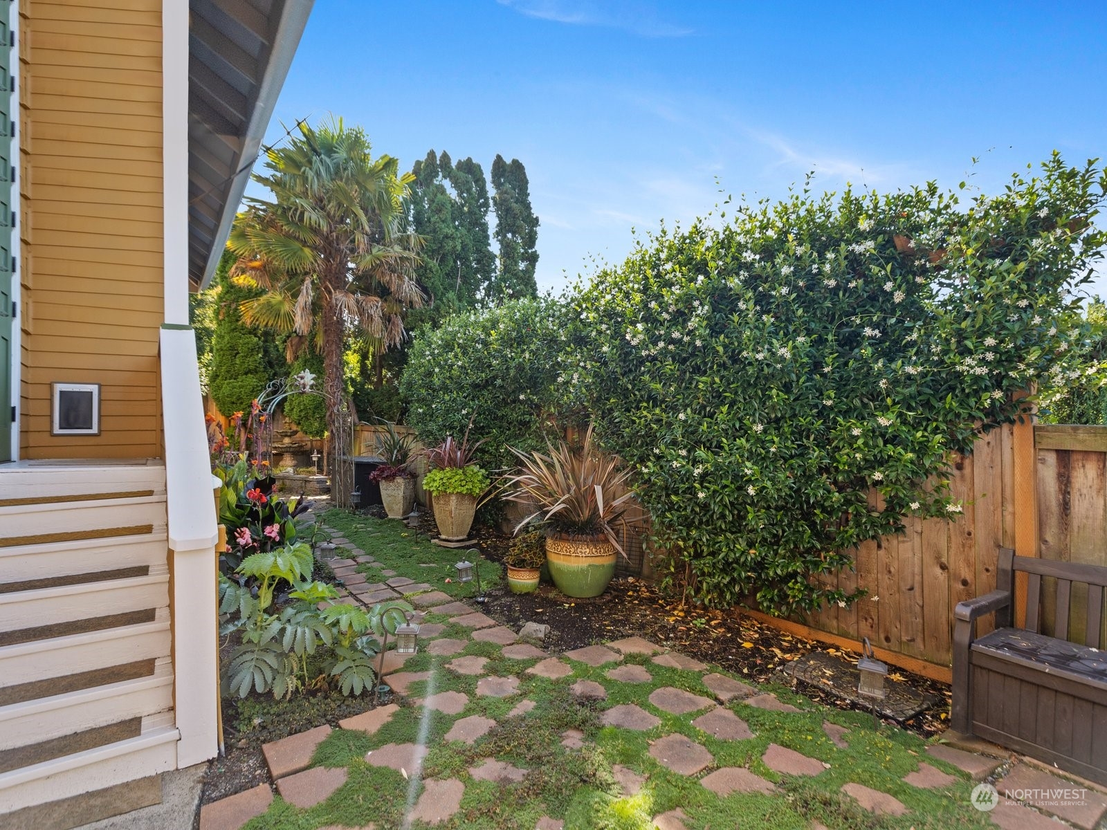 property viewer photo 38