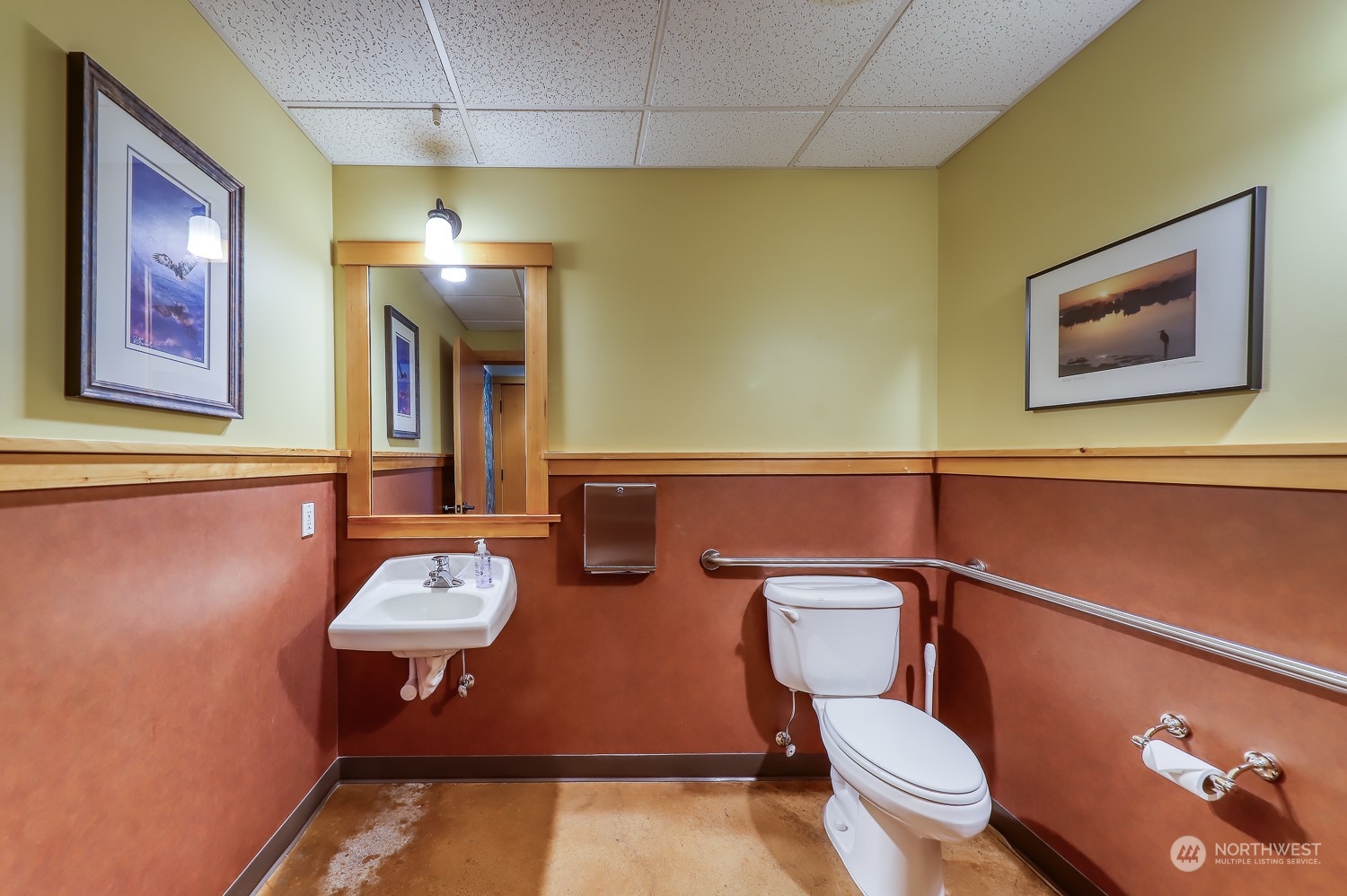 main property photo 14