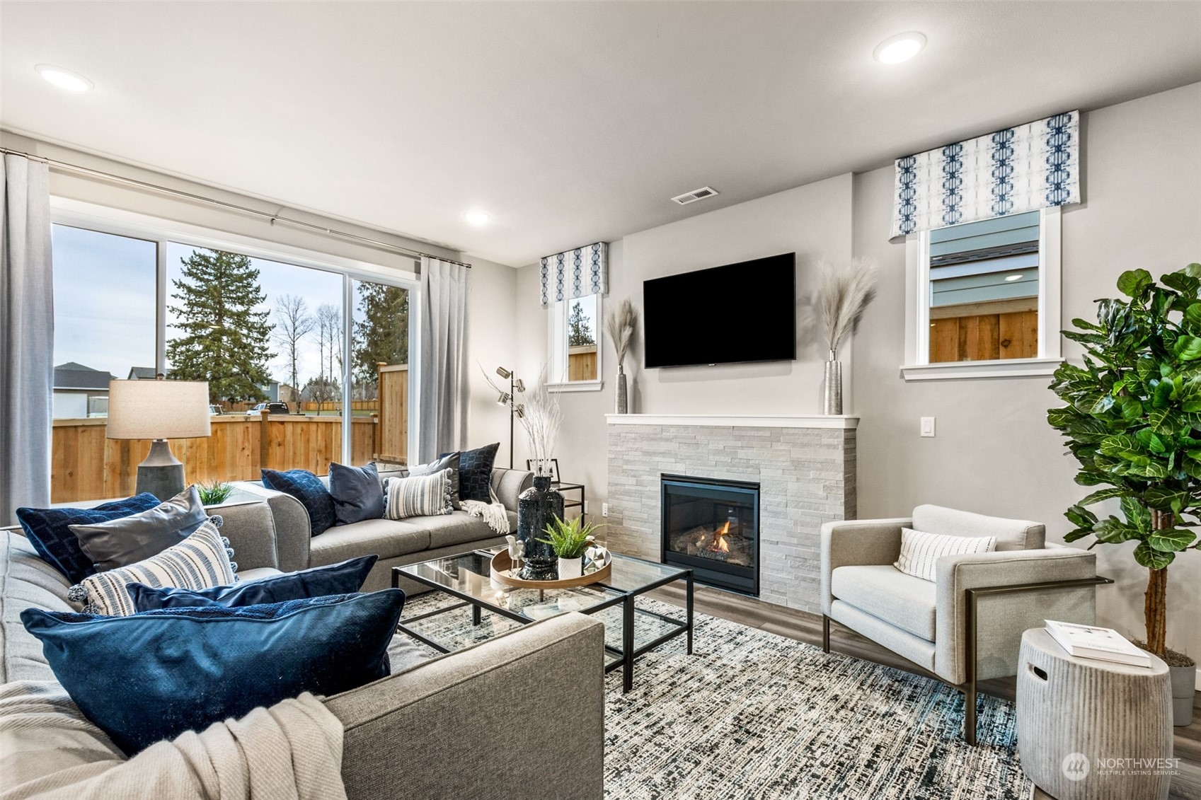 property viewer photo 8