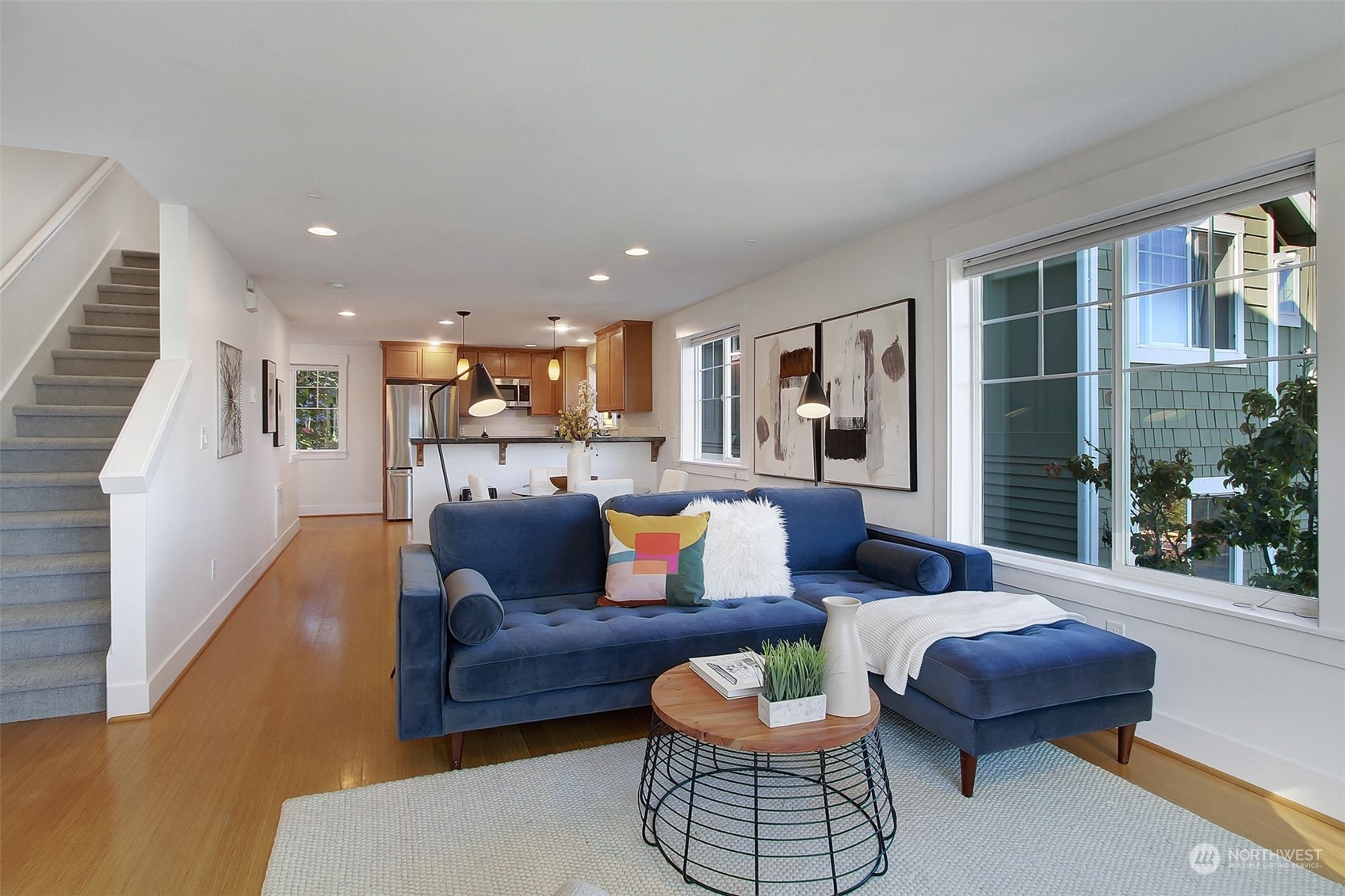 property viewer photo 12