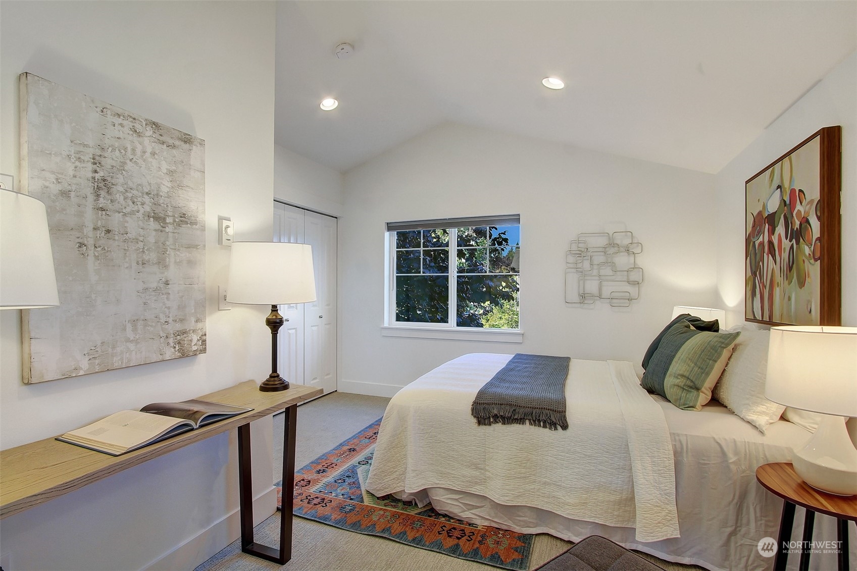 property viewer photo 15