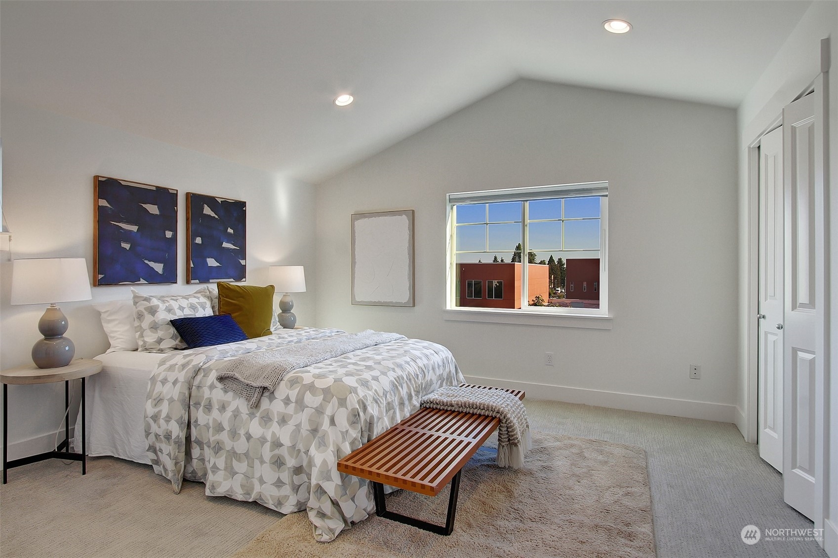 property viewer photo 19