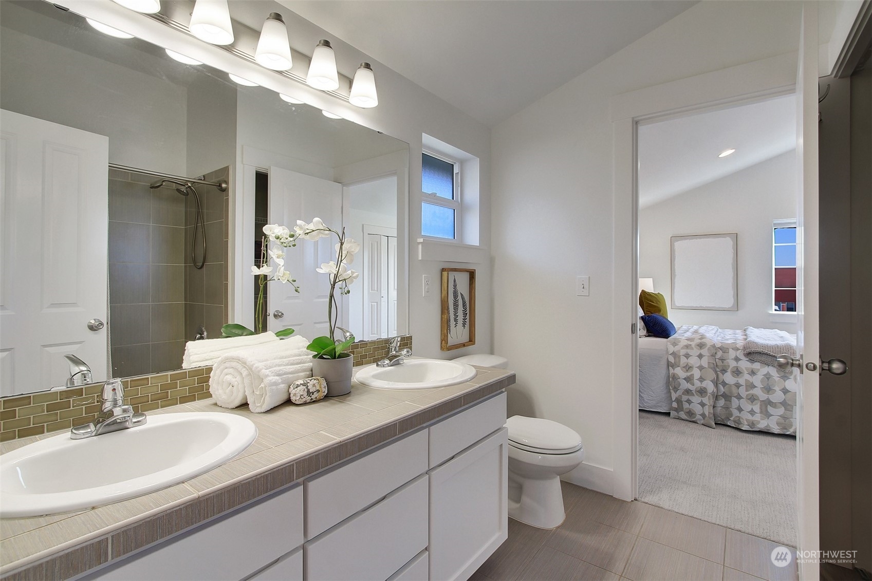 property viewer photo 20