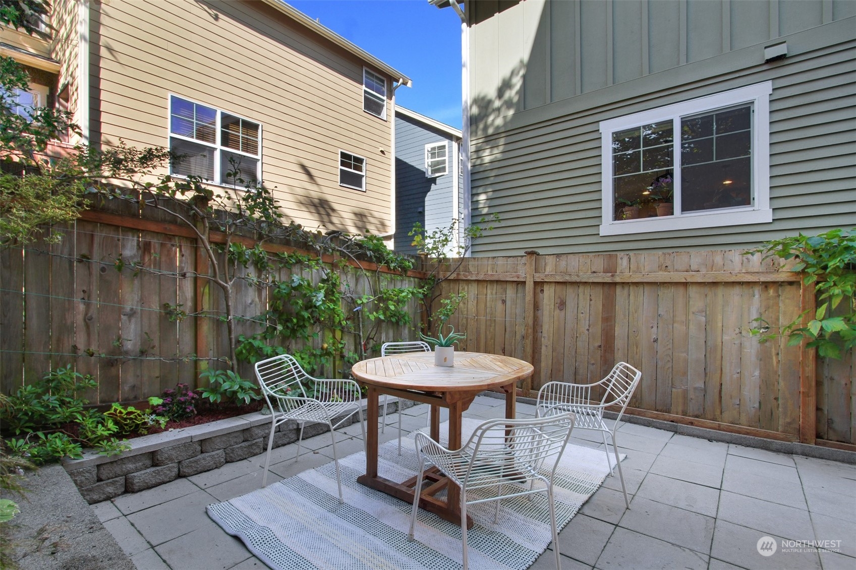 property viewer photo 27