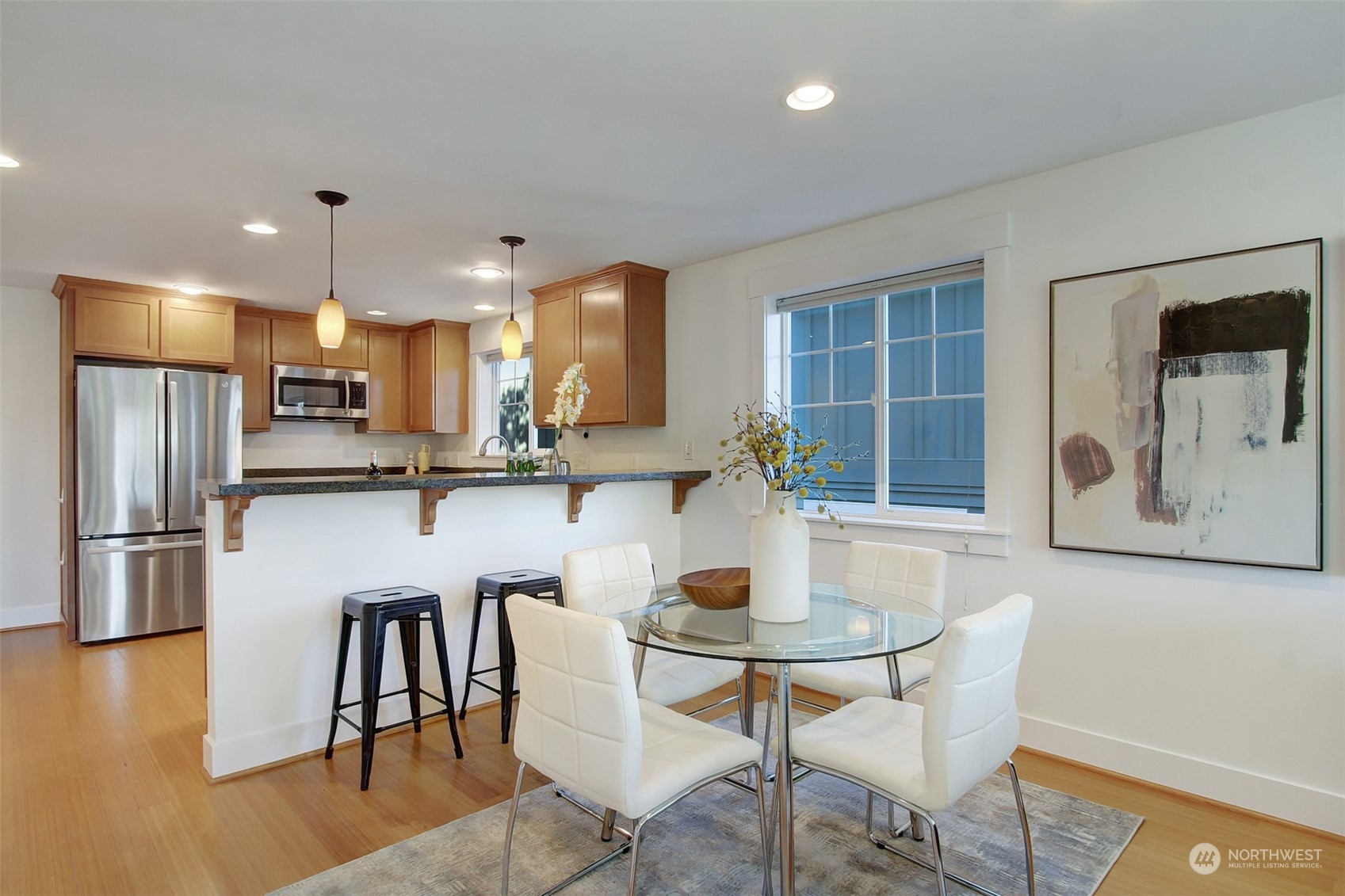 property viewer photo 6