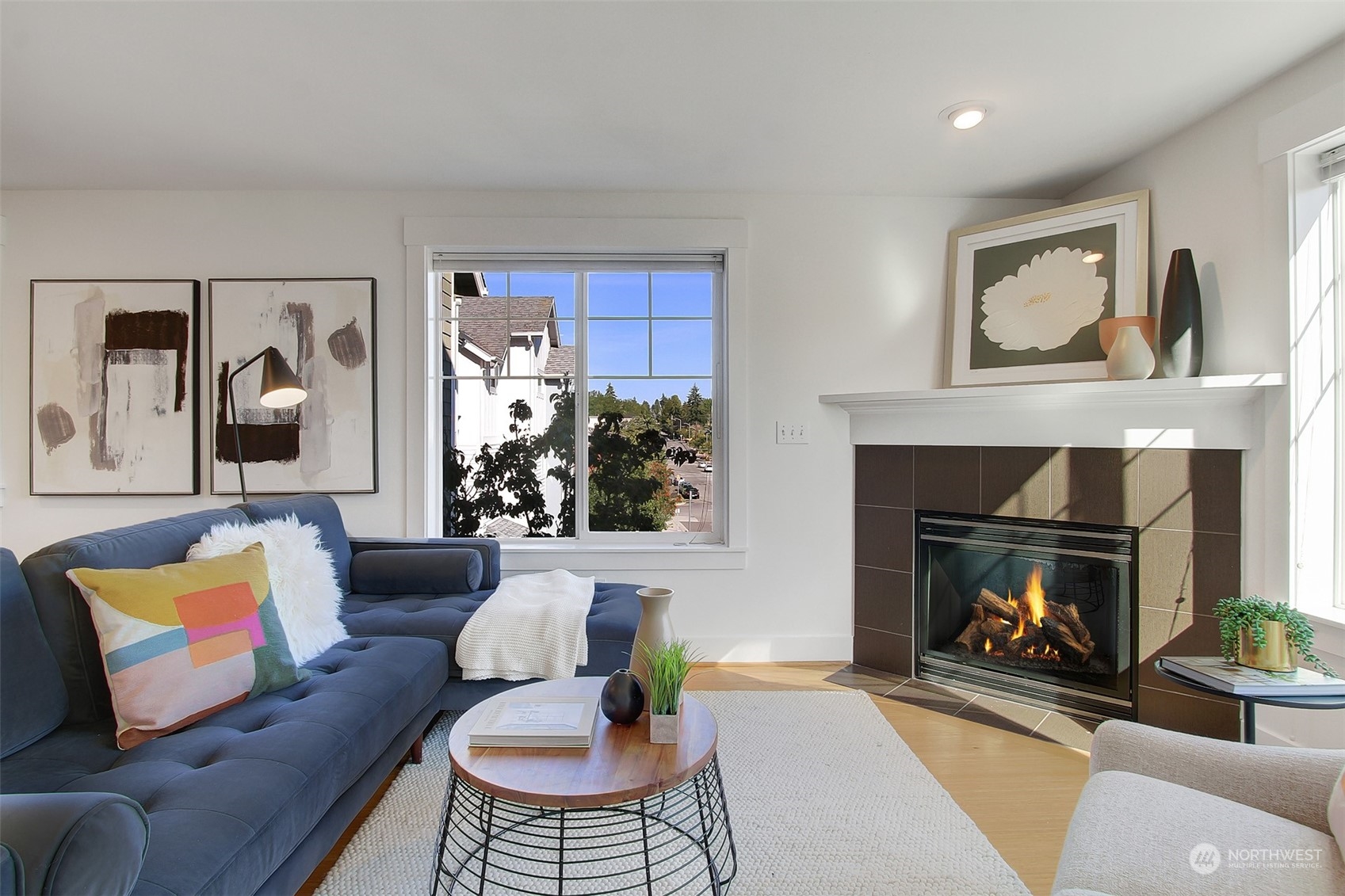 property viewer photo 9