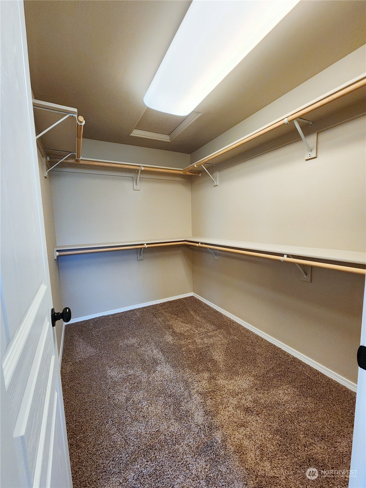 property viewer photo 13