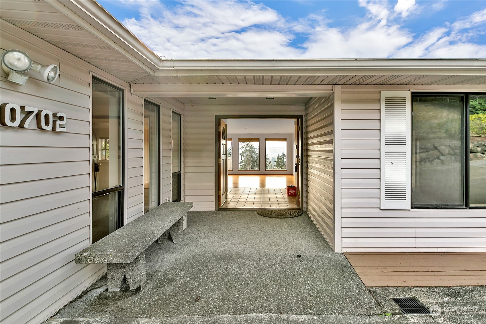 property viewer photo 2