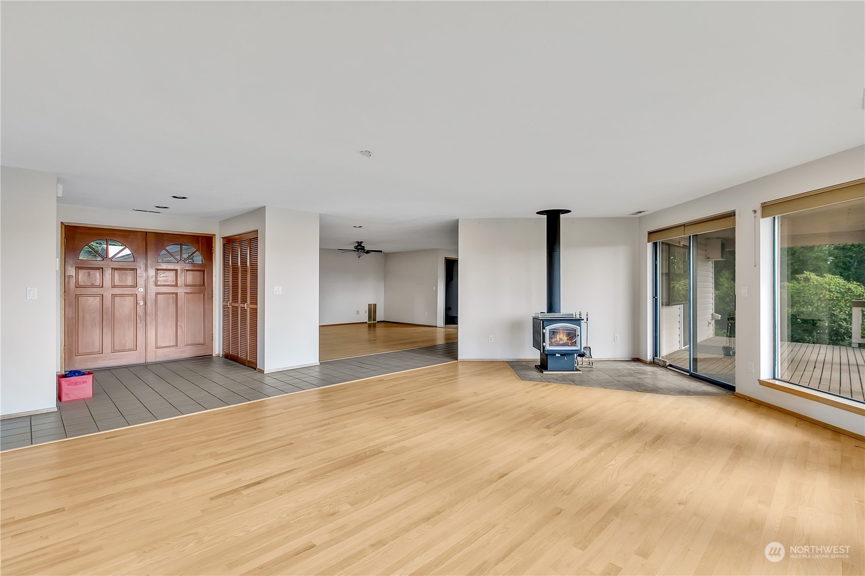 property viewer photo 4