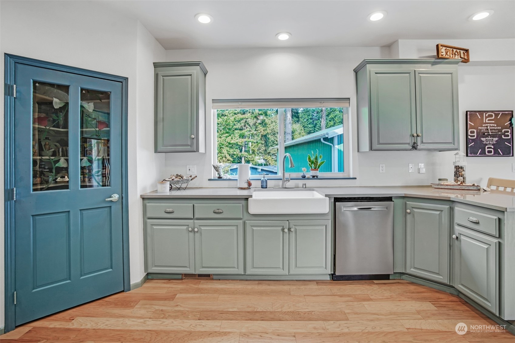 property viewer photo 15