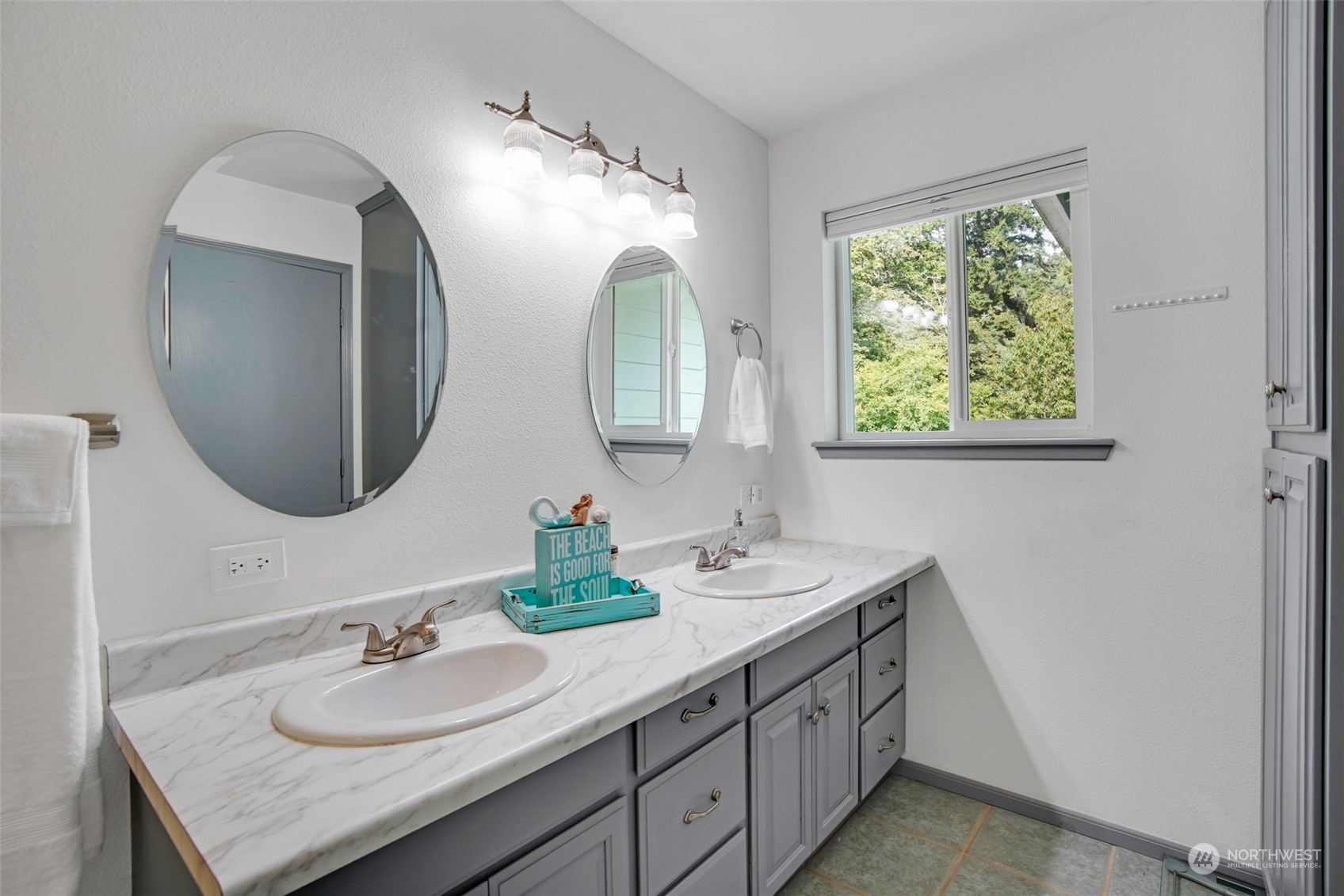 property viewer photo 21