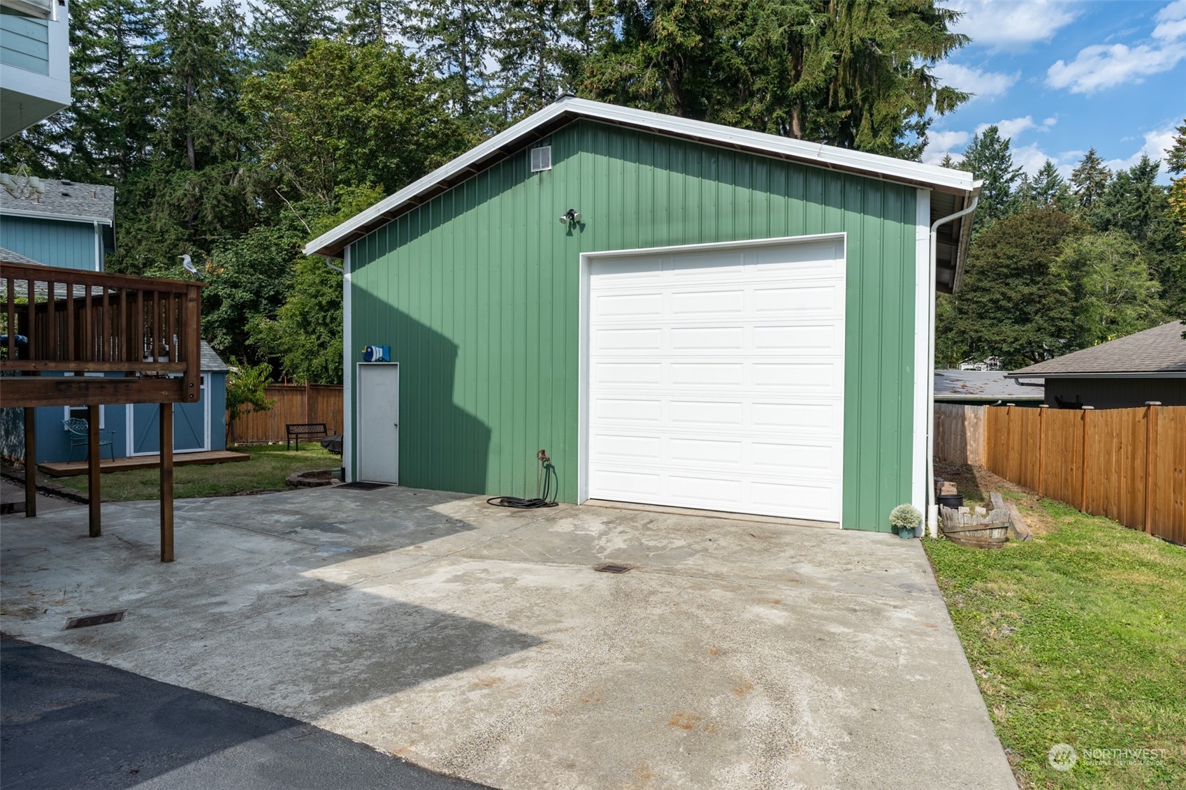 property viewer photo 29