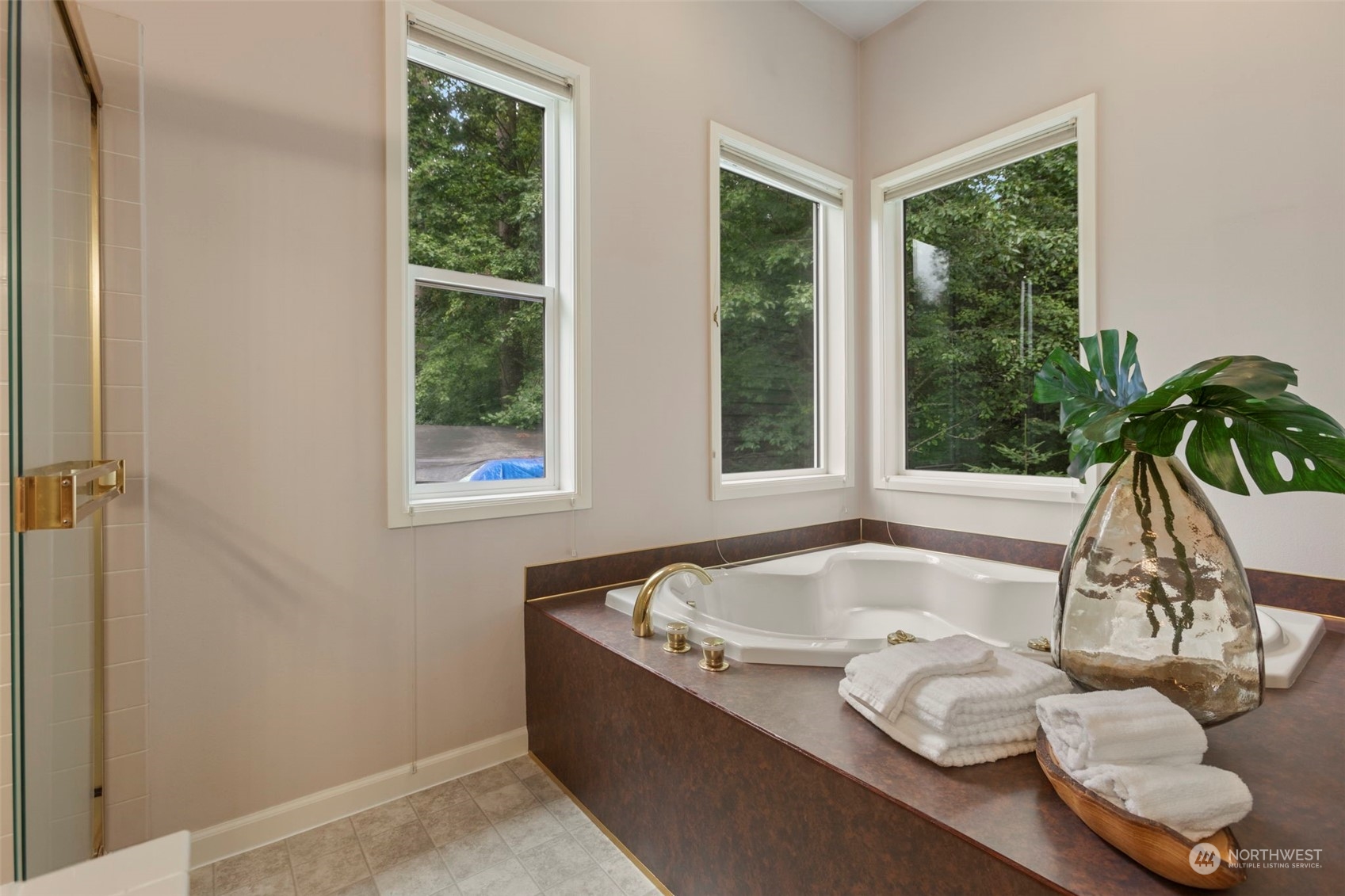 property viewer photo 23