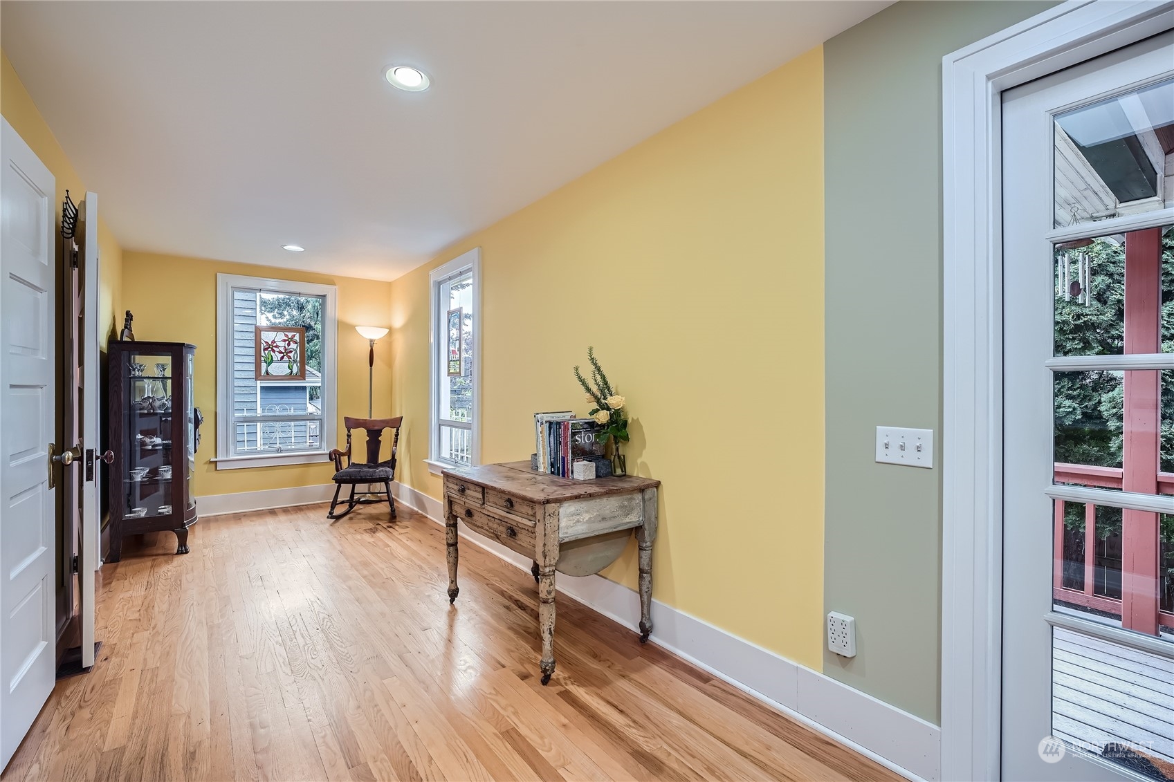 property viewer photo 16