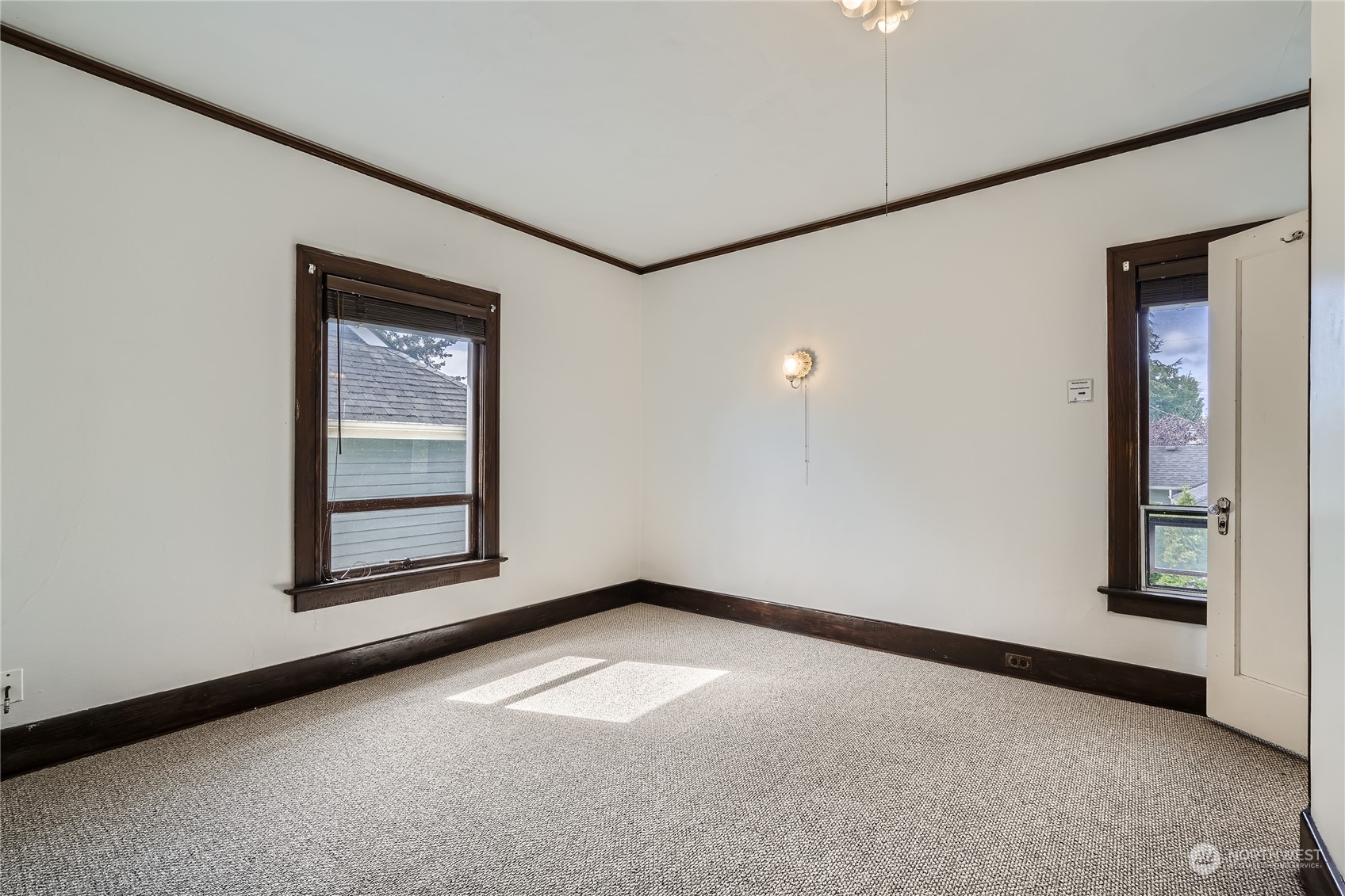 property viewer photo 22