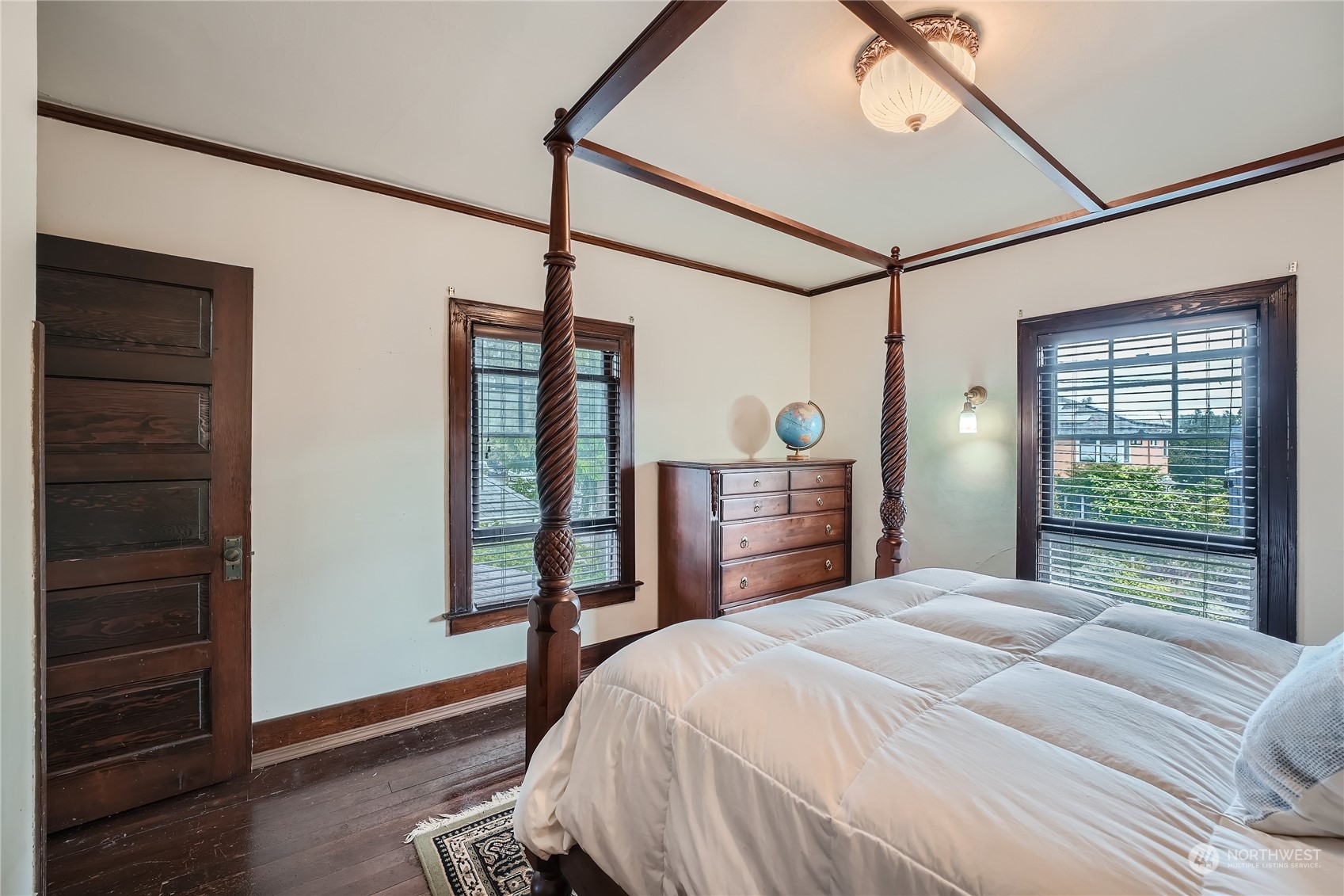 property viewer photo 26
