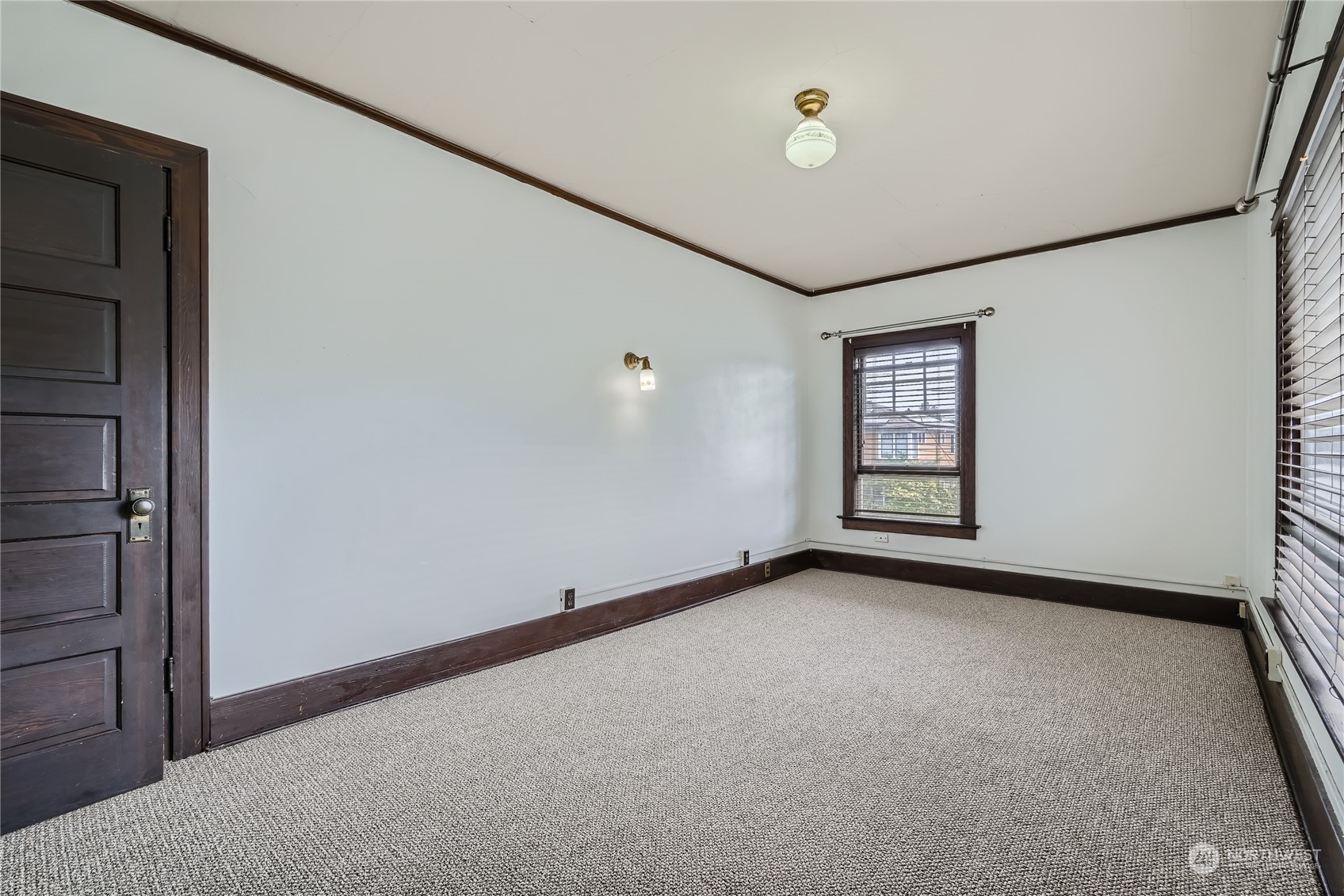 property viewer photo 27