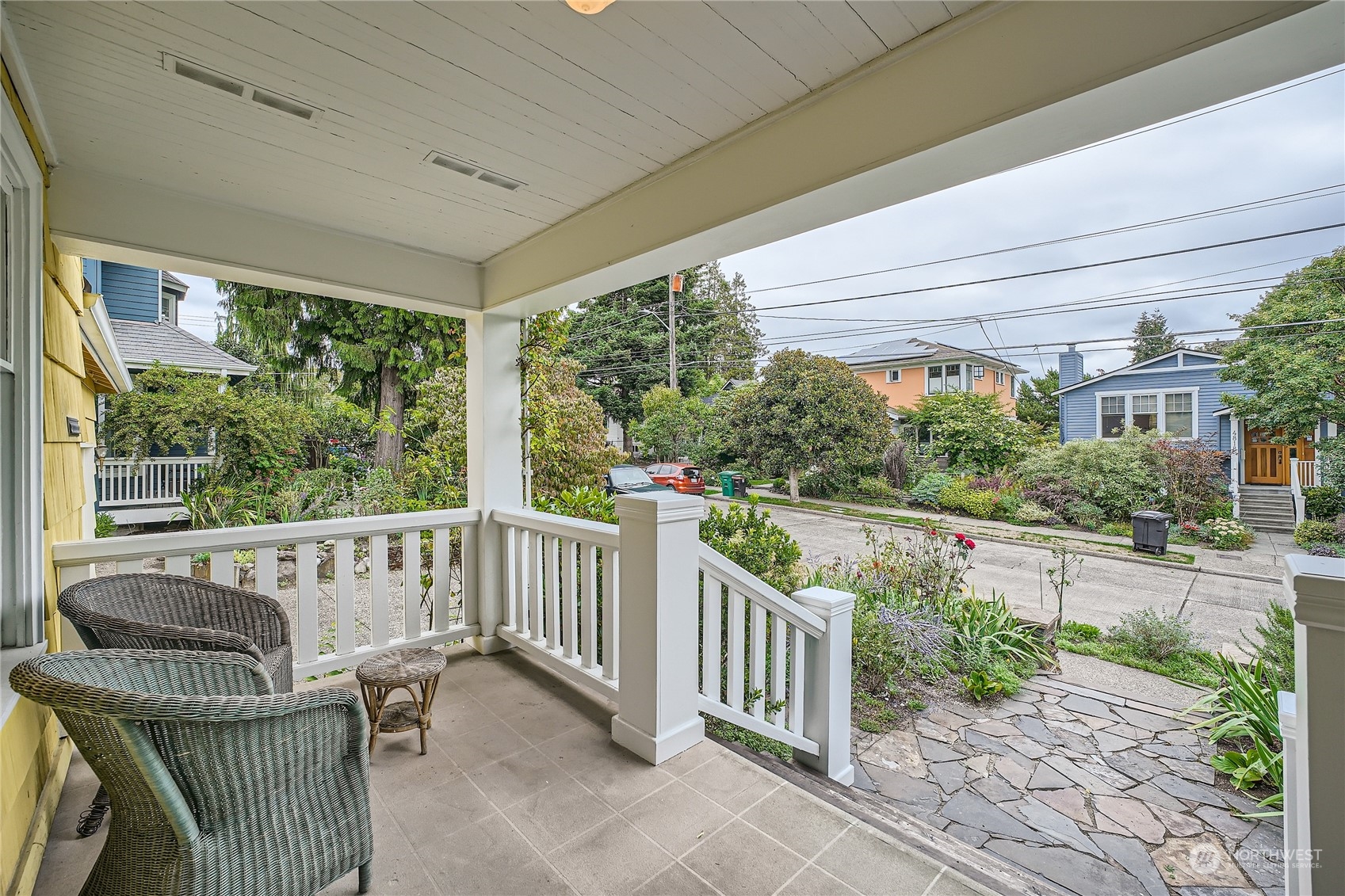 property viewer photo 3