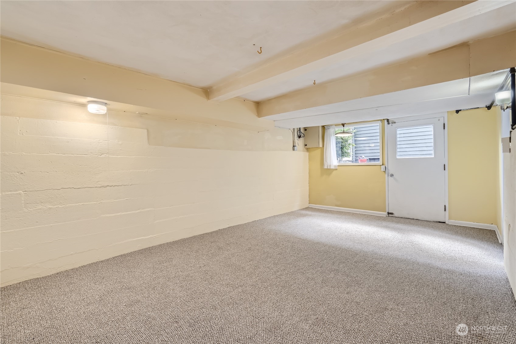 property viewer photo 32